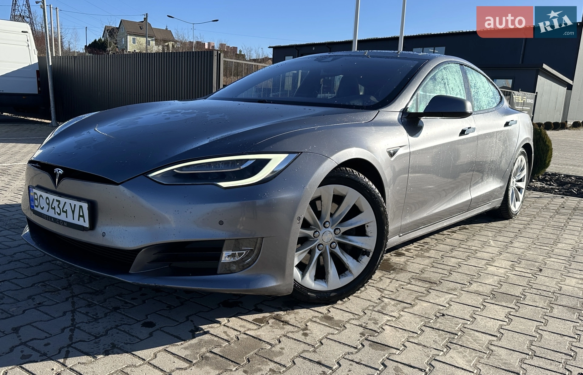 Tesla Model S, 2016