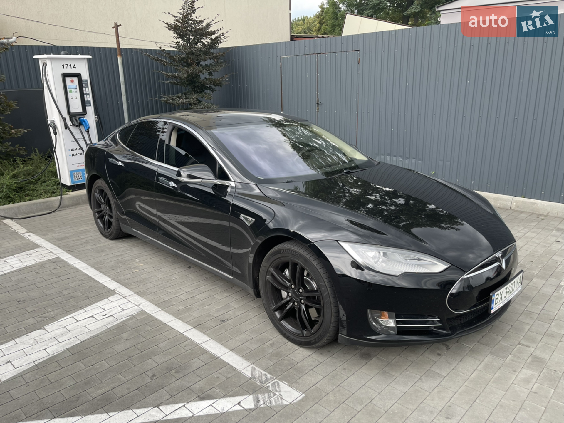 Tesla Model S, 2013