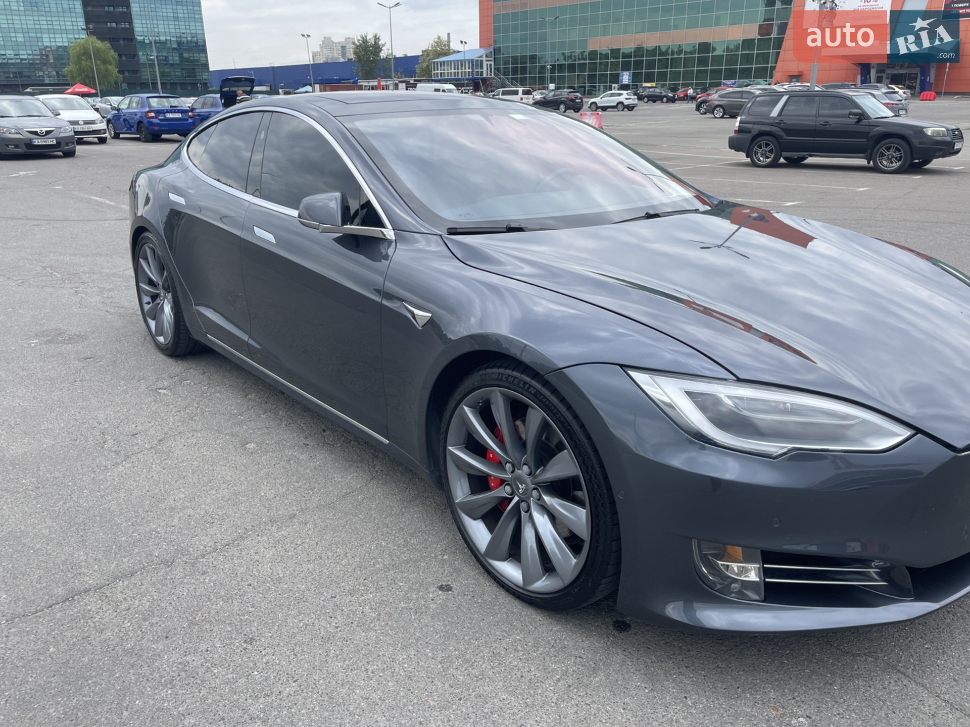 Tesla Model S, 2016