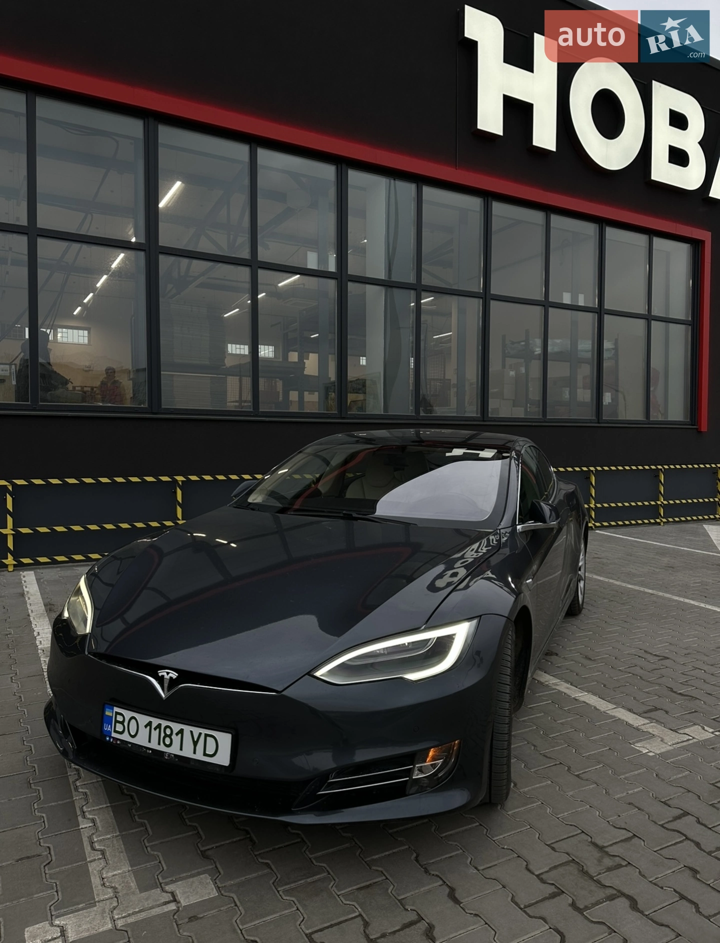 Tesla Model S, 2018
