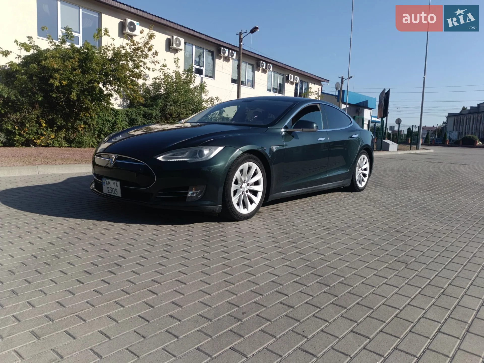 Tesla Model S, 2012