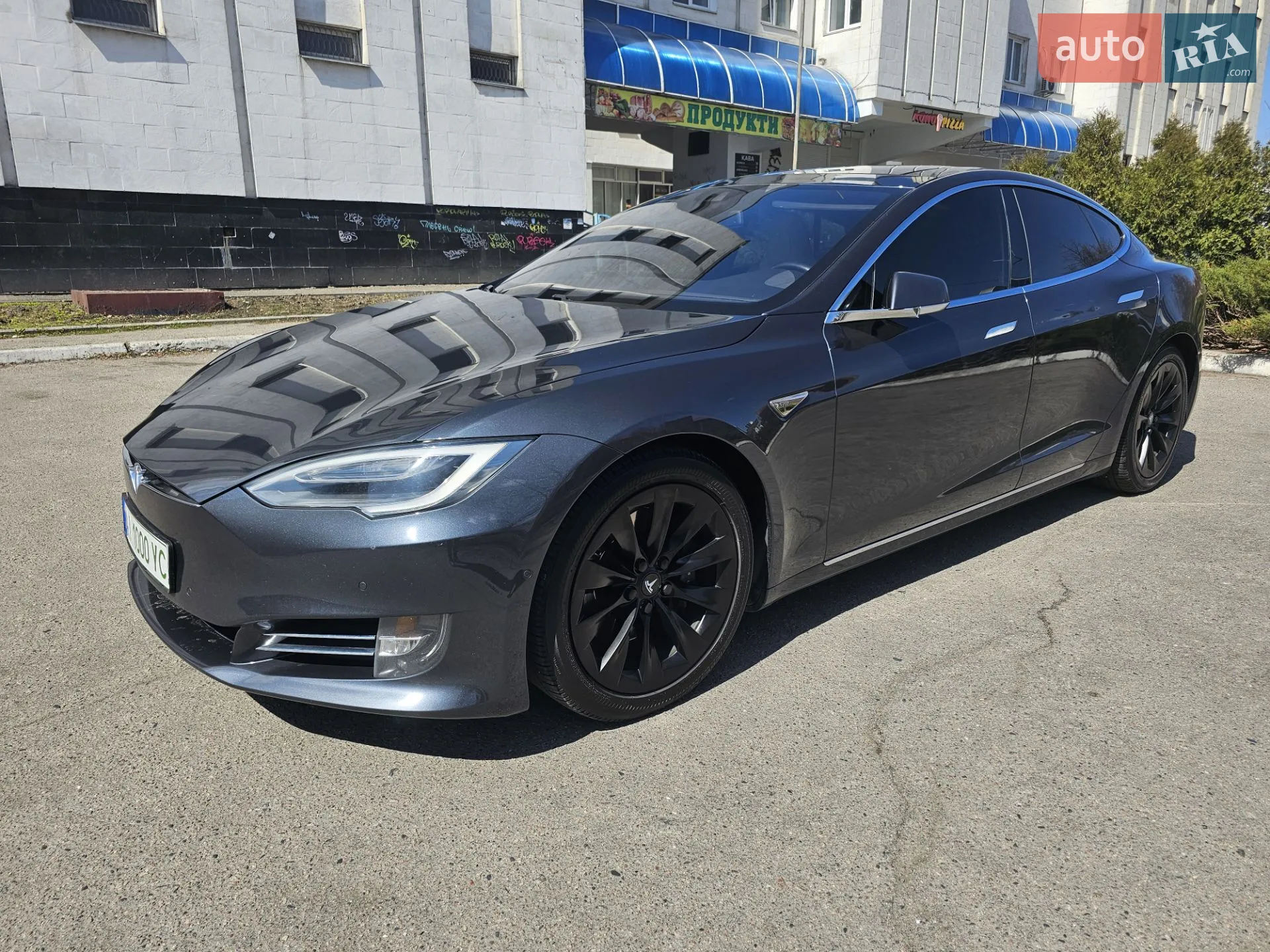 Tesla Model S, 2016