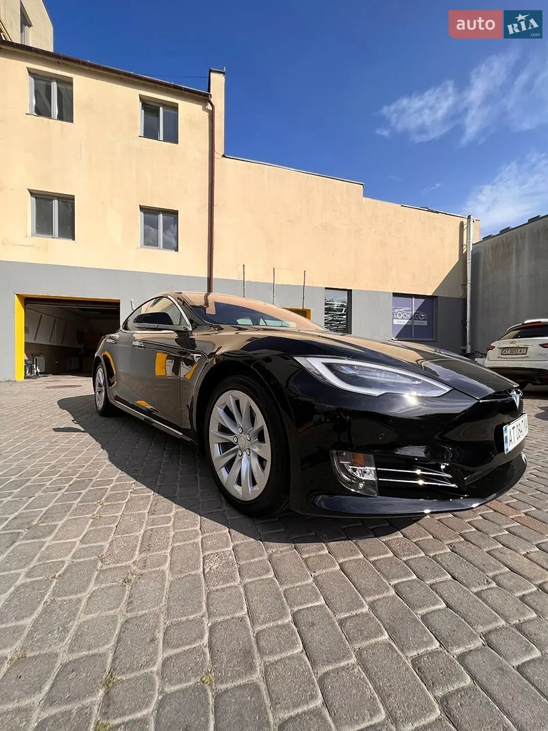 Tesla Model S, 2017