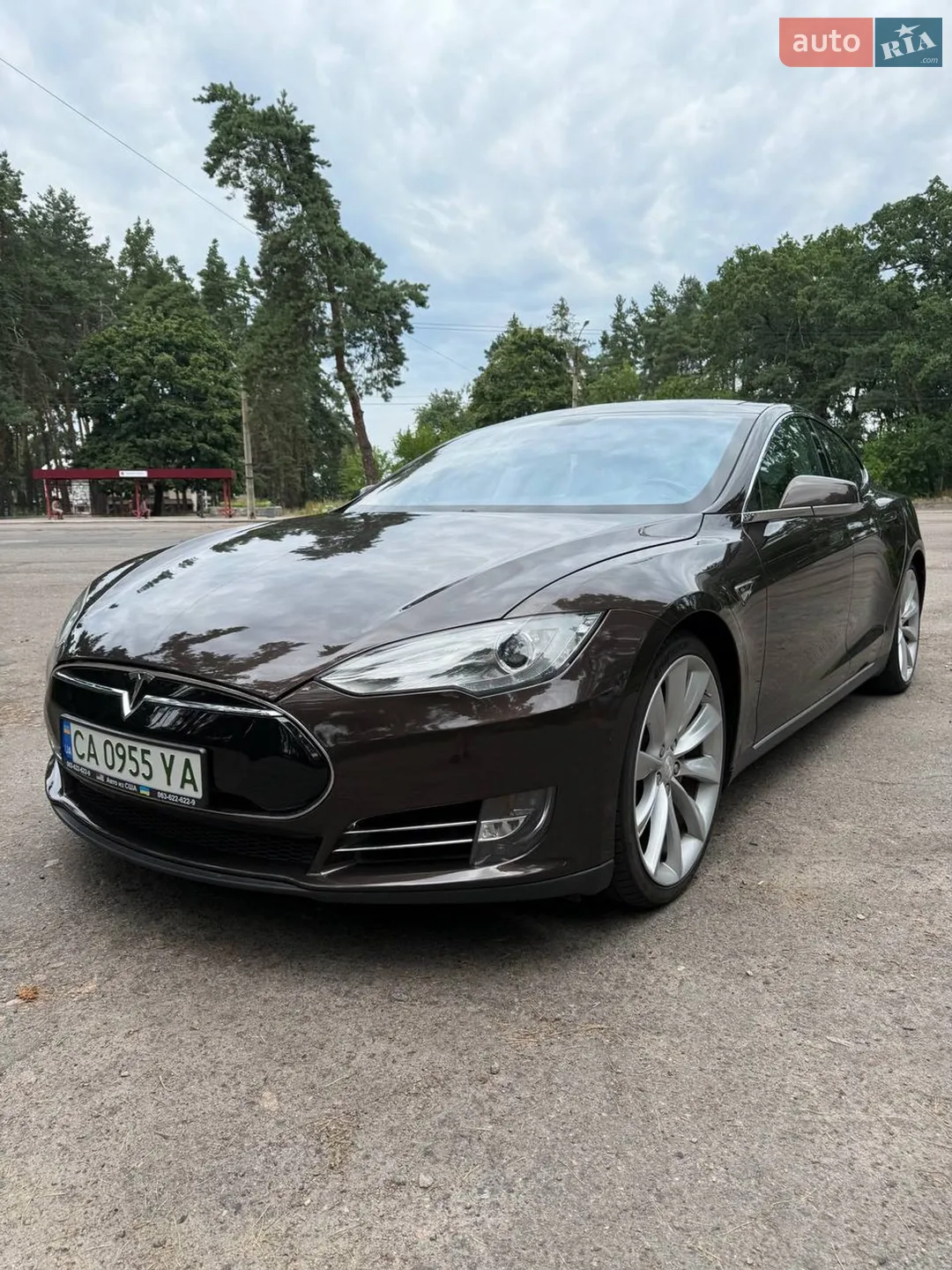 Tesla Model S, 2012