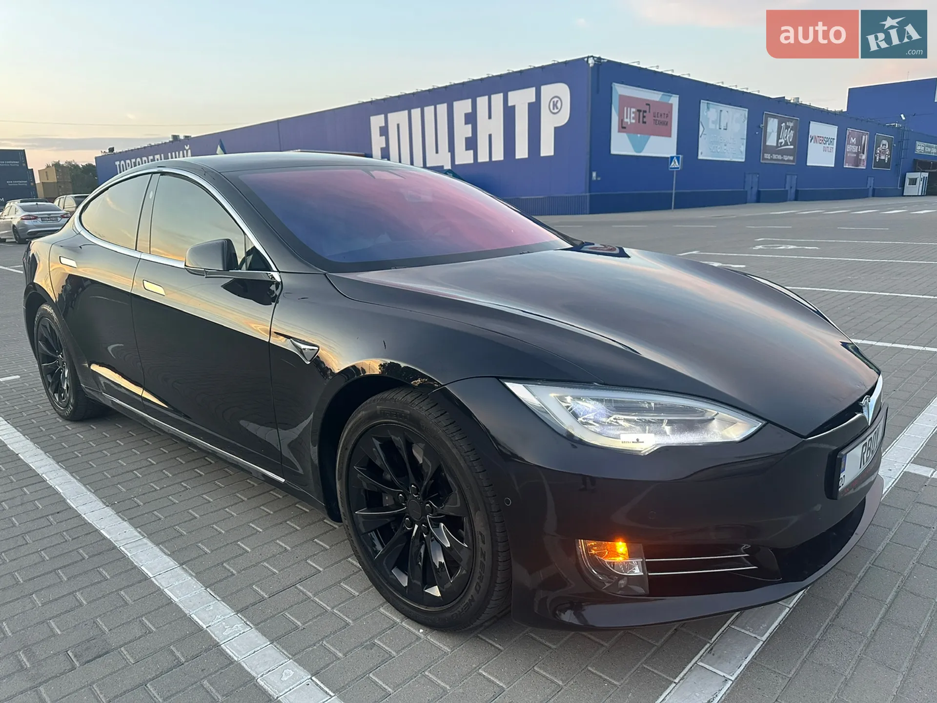 Tesla Model S, 2017