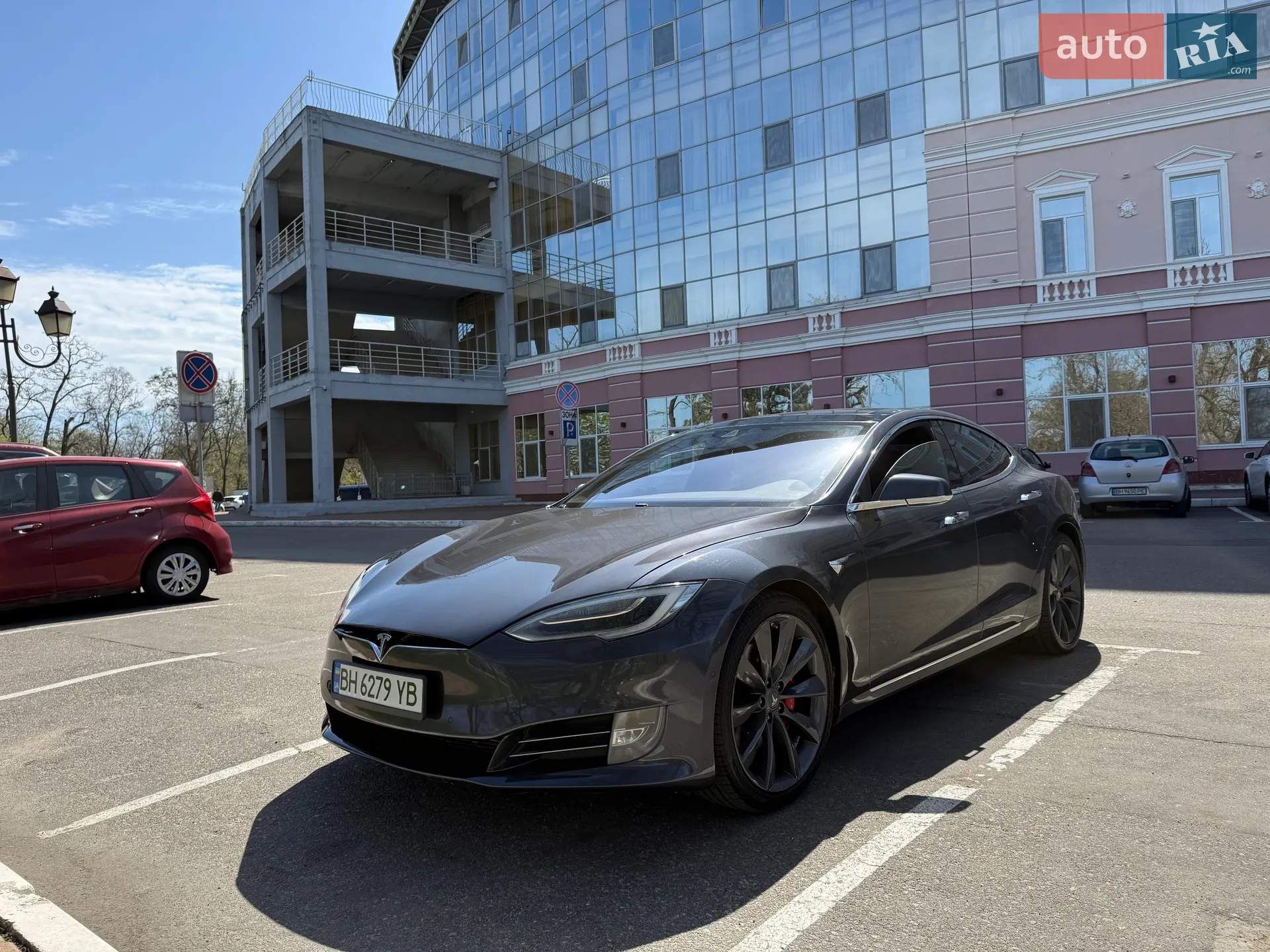 Tesla Model S, 2016
