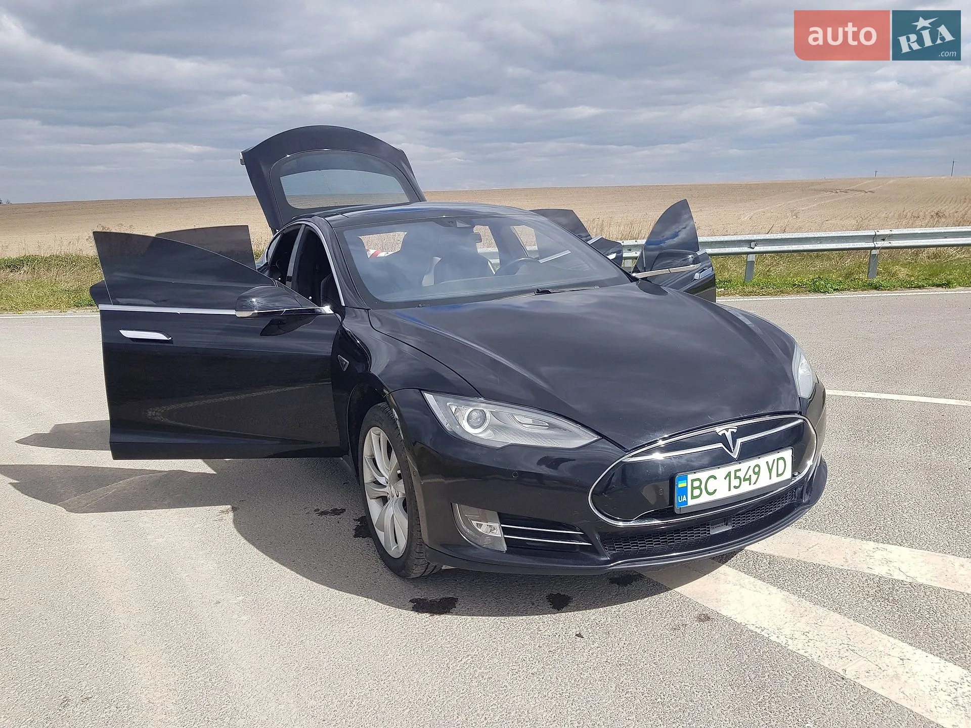 Tesla Model S, 2015