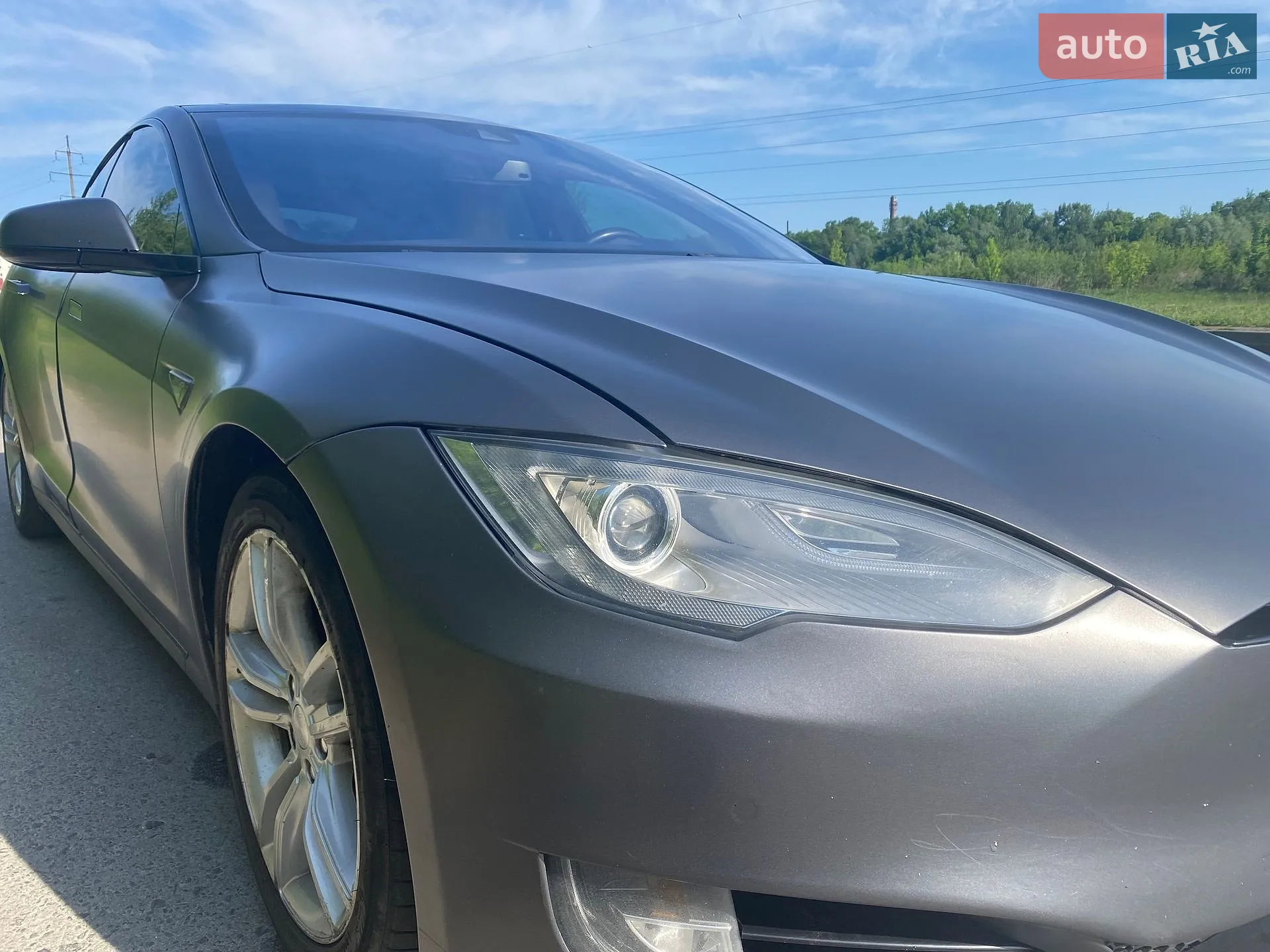 Tesla Model S, 2015