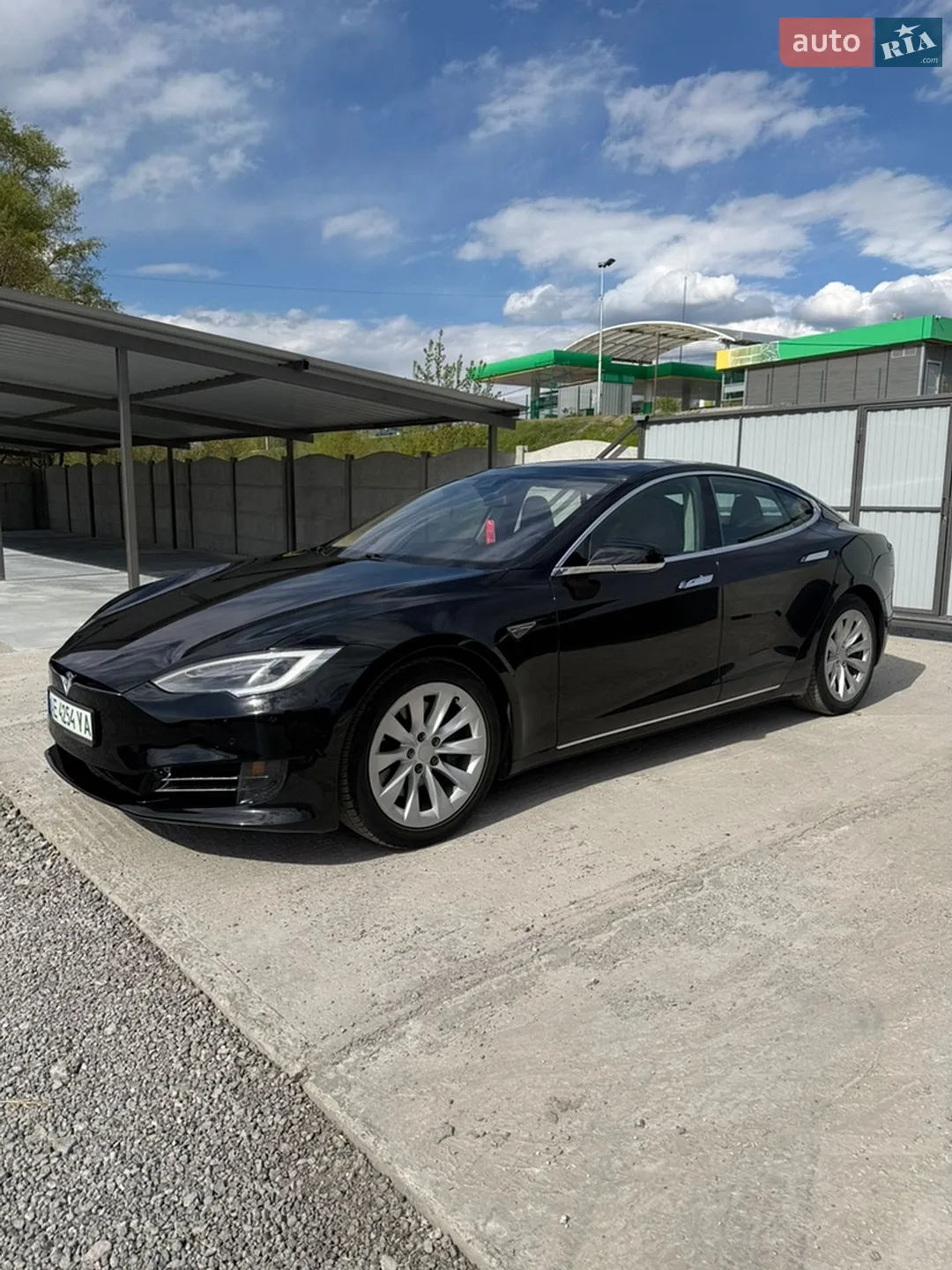 Tesla Model S, 2016