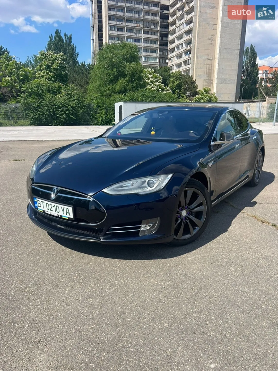 Tesla Model S, 2015
