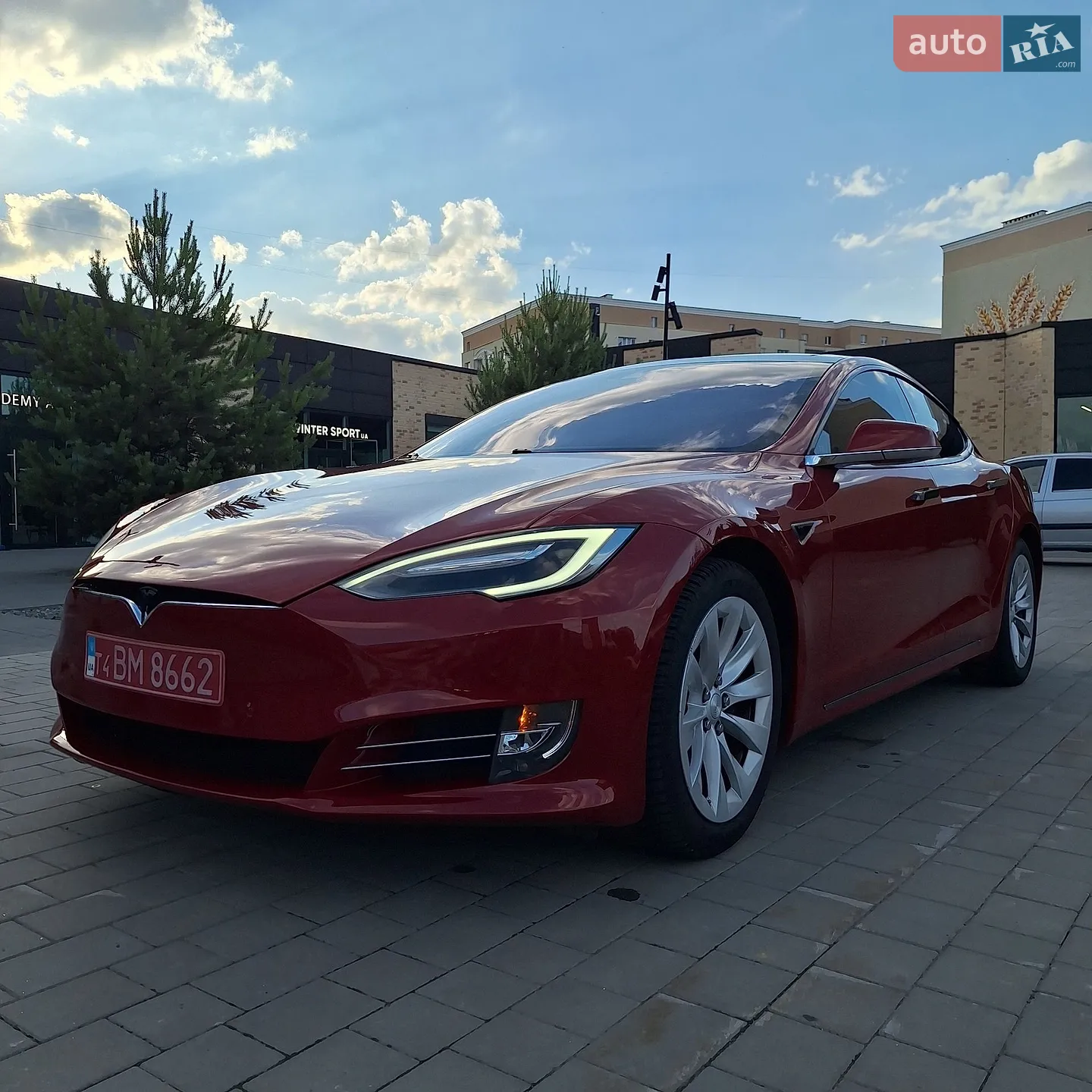 Tesla Model S, 2016