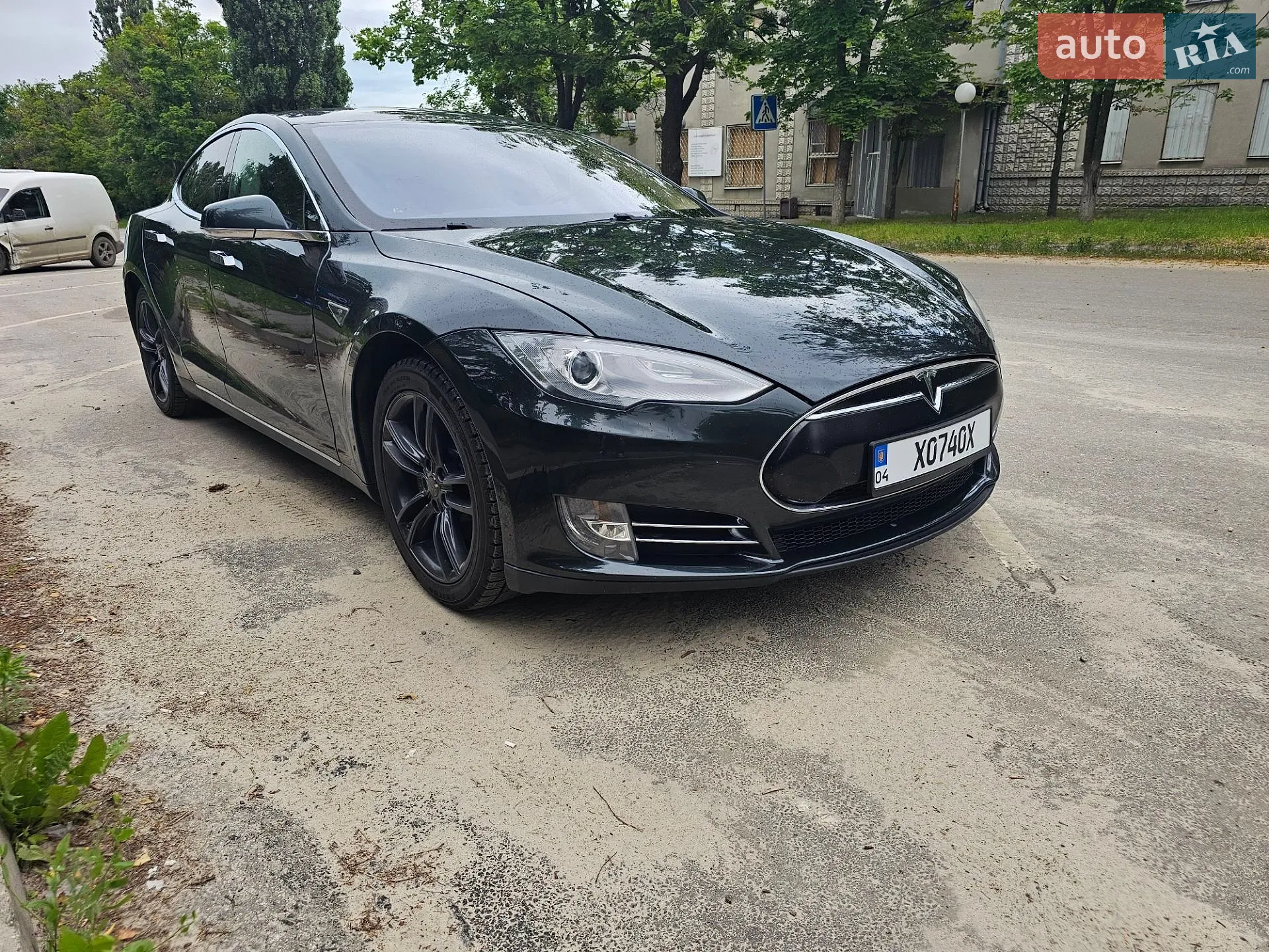 Tesla Model S, 2013