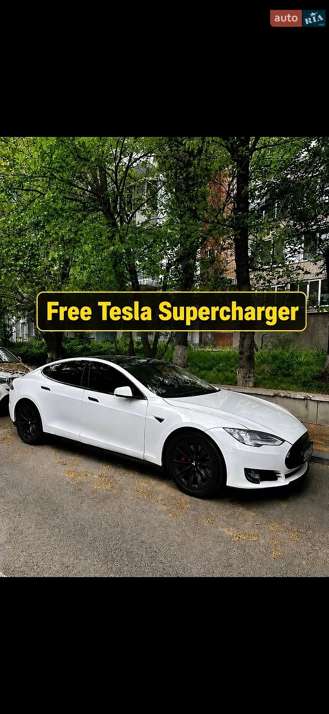 Tesla Model S, 2015