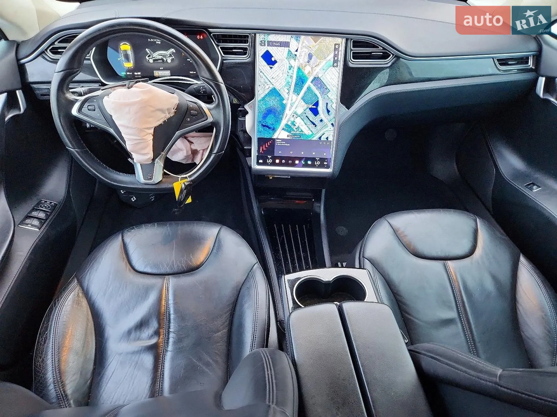Tesla Model S, 2015