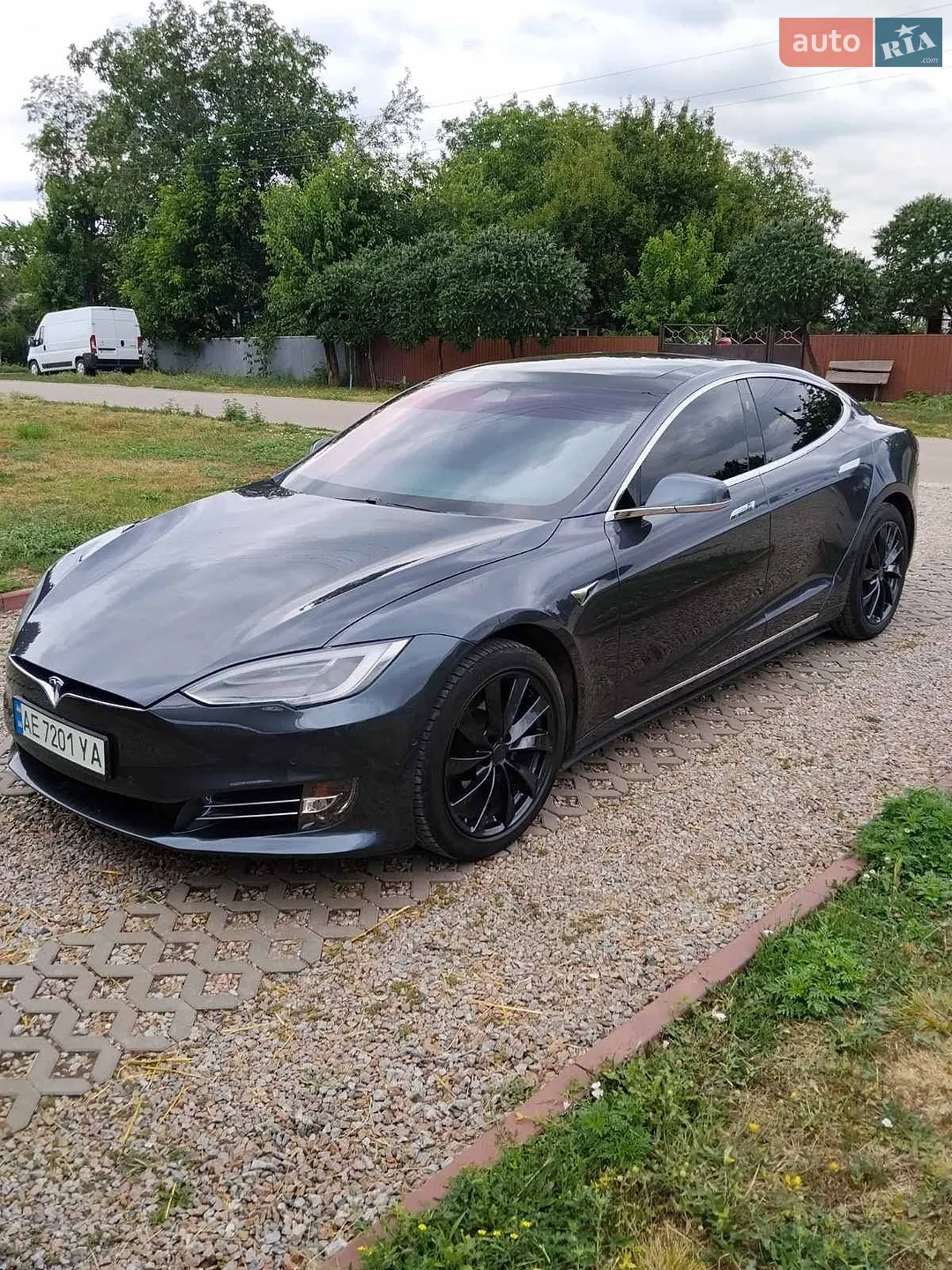 Tesla Model S, 2018