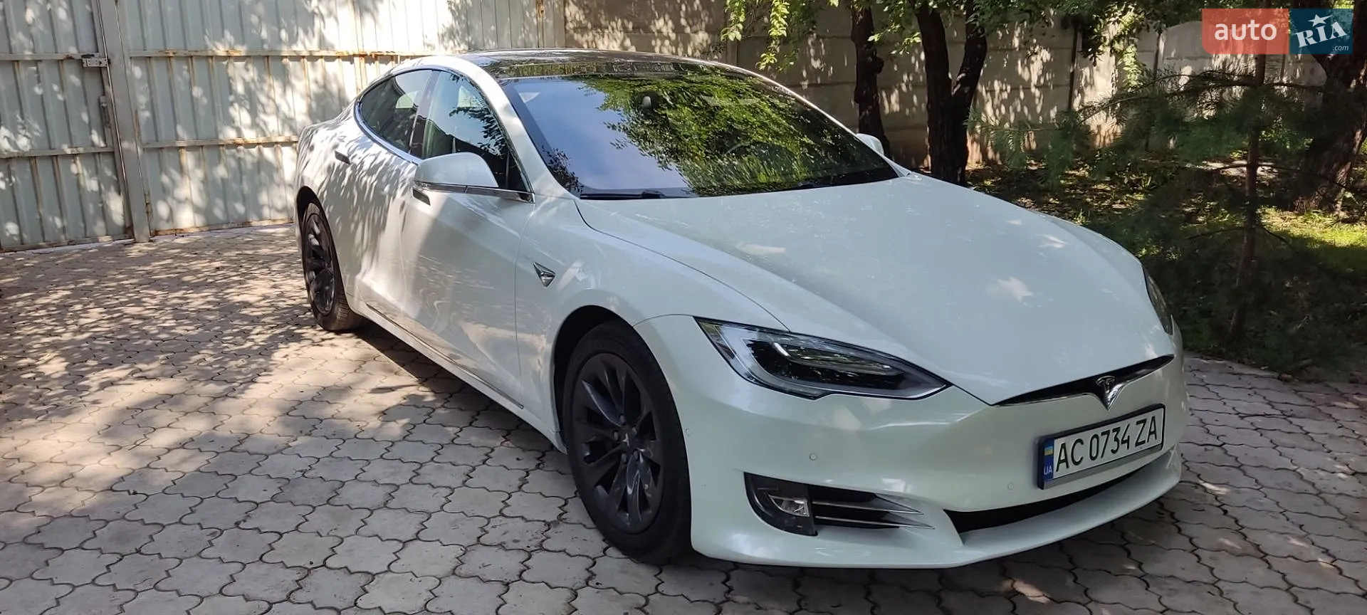 Tesla Model S, 2018