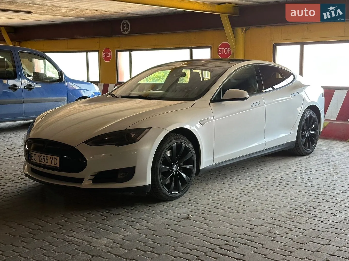 Tesla Model S 2013 — 1