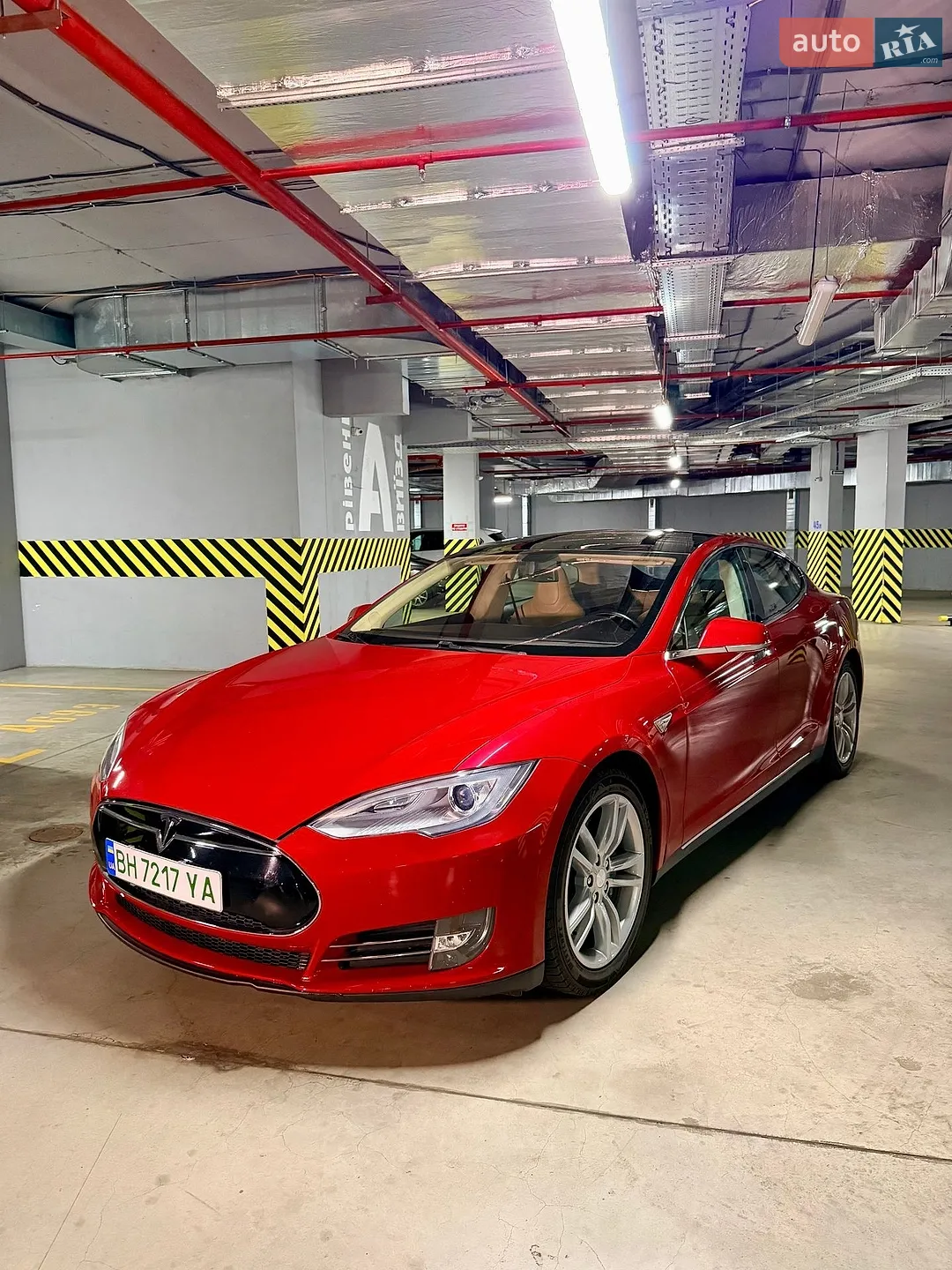 Tesla Model S, 2013