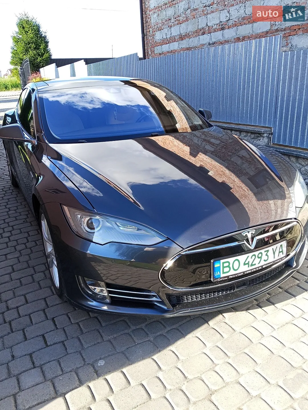 Tesla Model S 2016 — 1