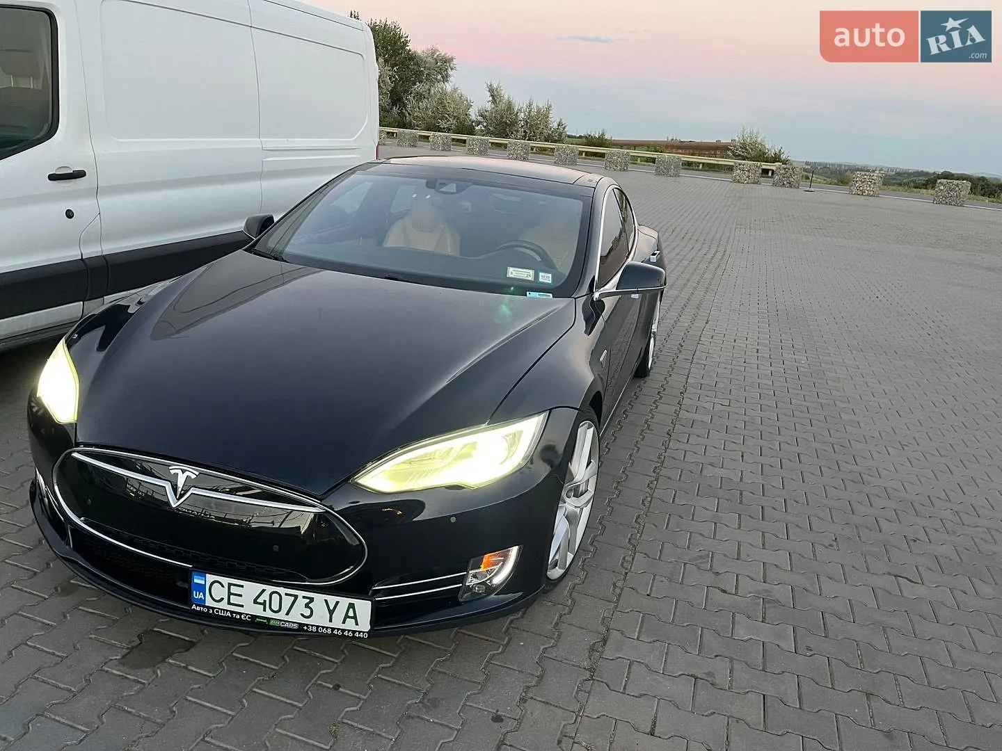Tesla Model S, 2015