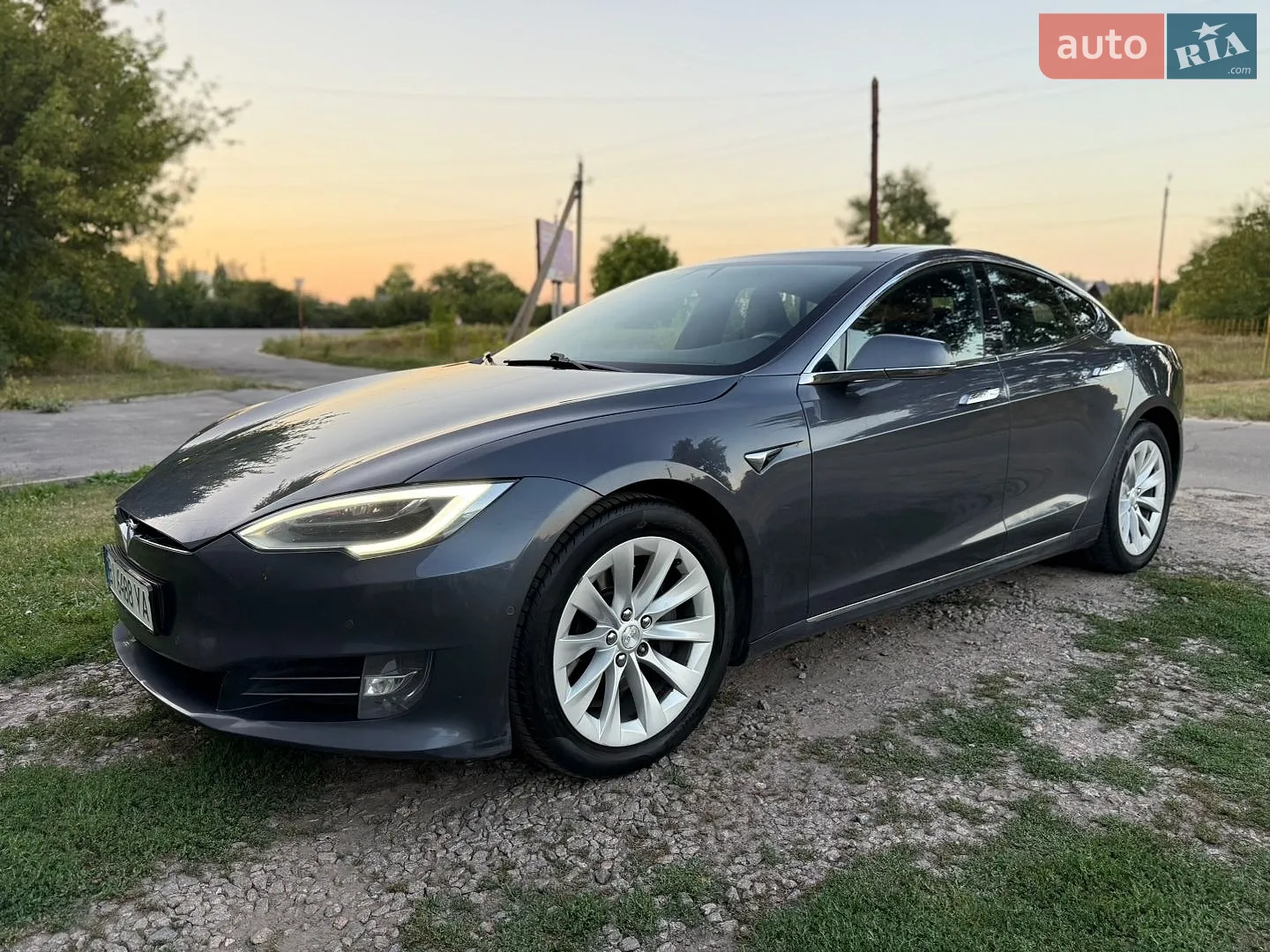 Tesla Model S, 2019