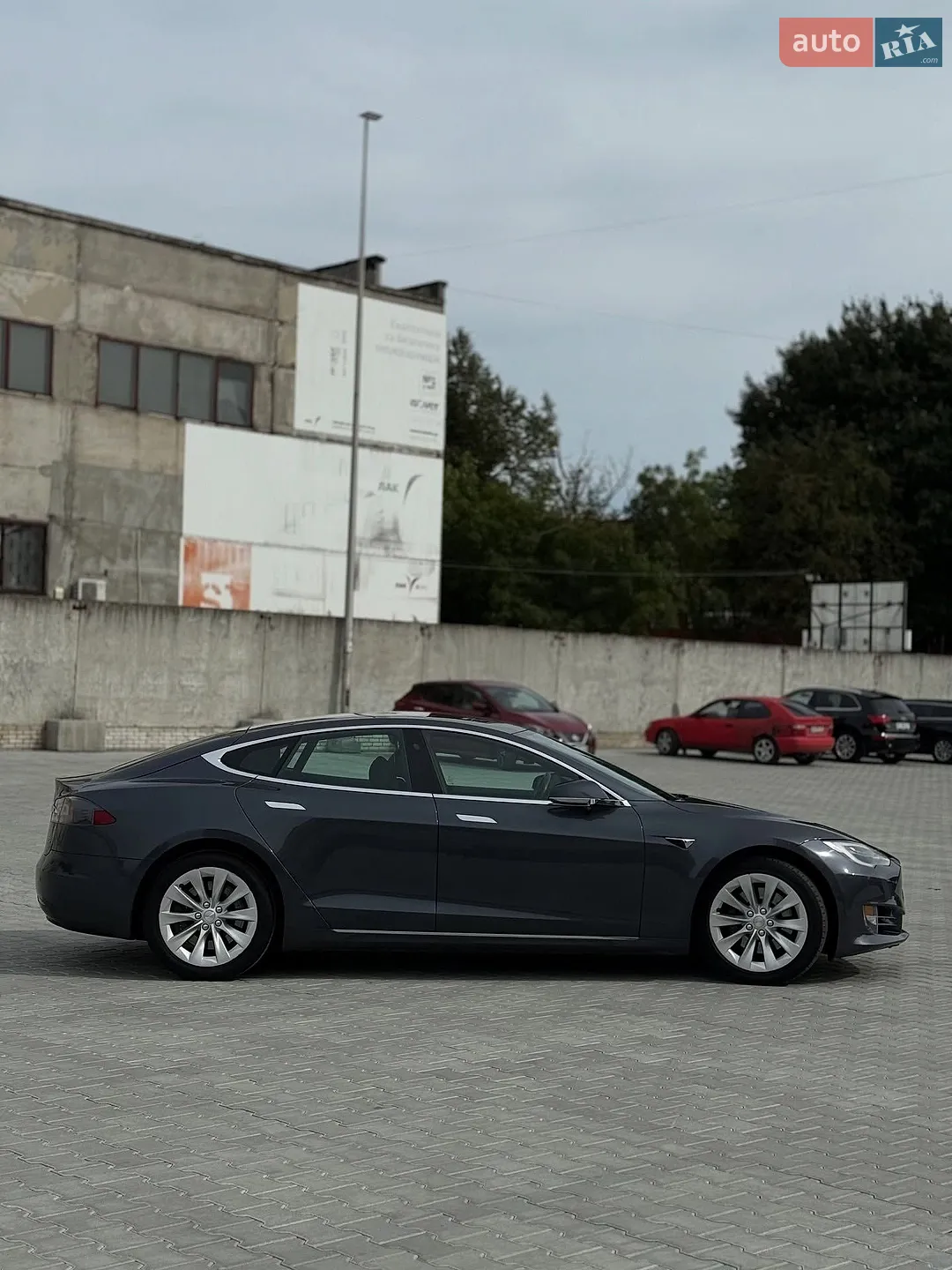 Tesla Model S, 2018
