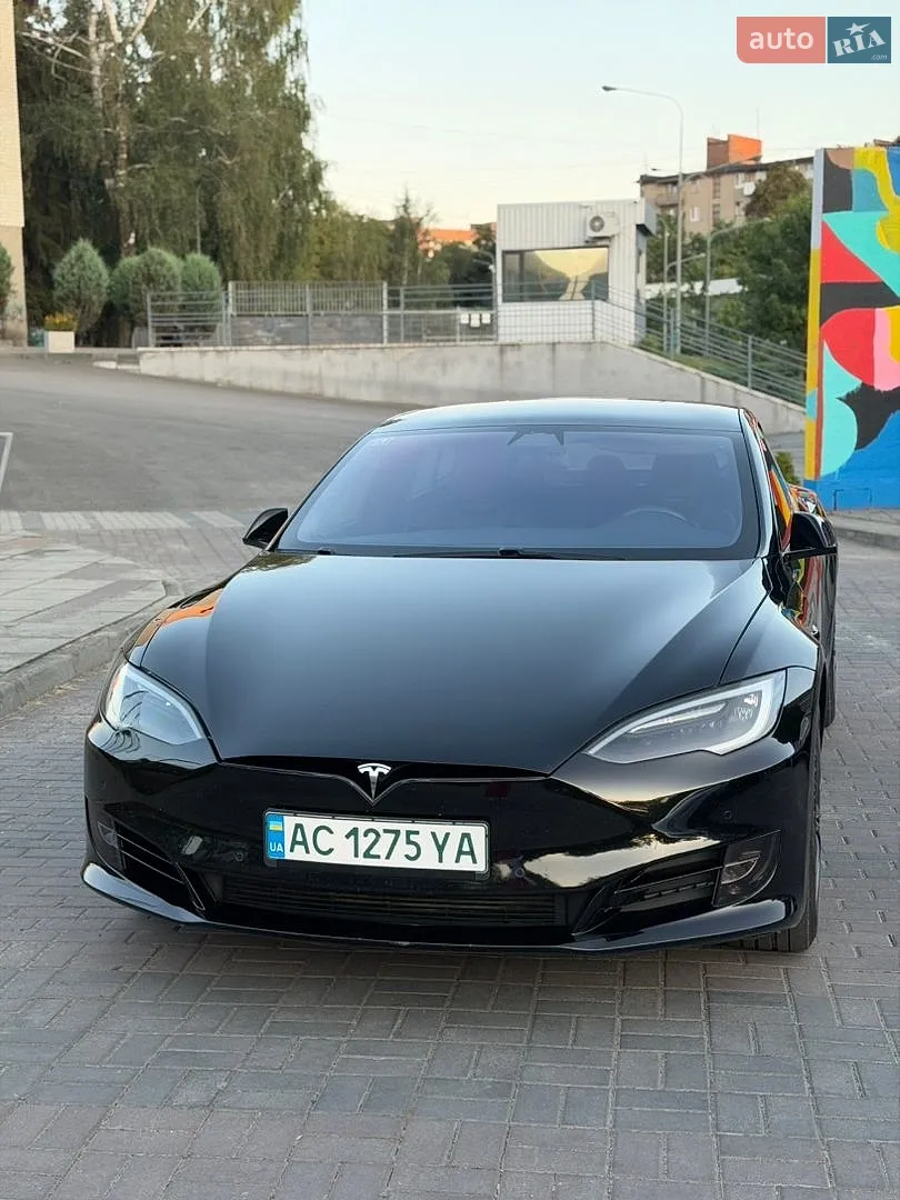 Tesla Model S, 2017