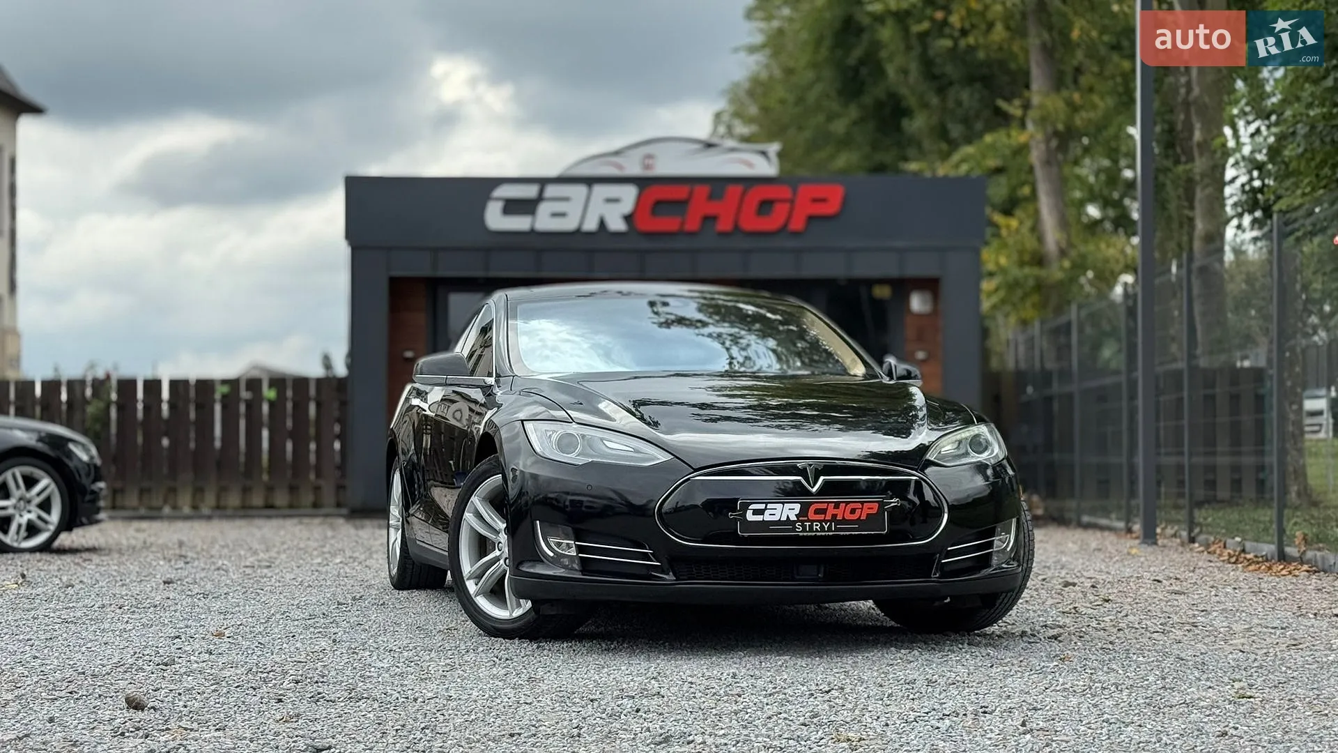 Tesla Model S, 2015