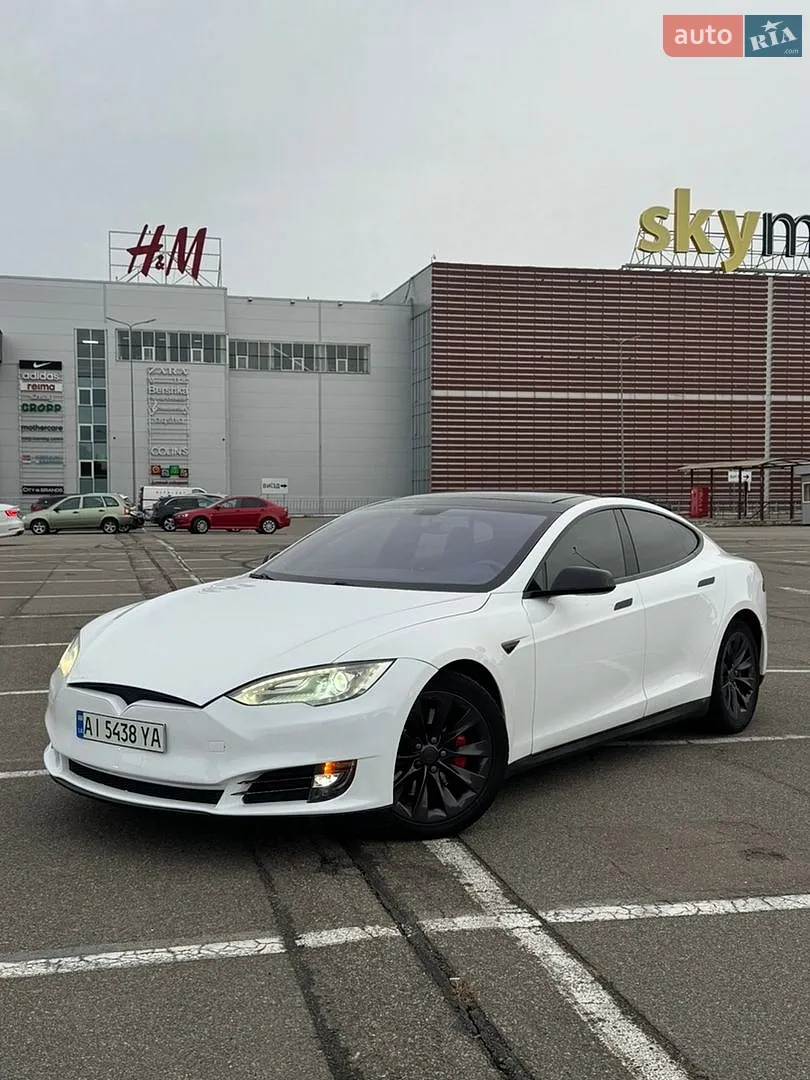 Tesla Model S, 2013