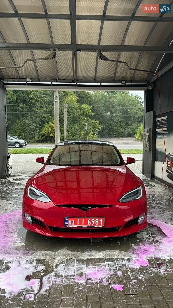 Tesla Model S, 2018