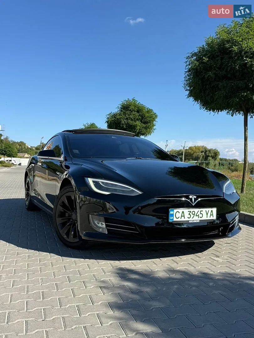 Tesla Model S, 2016