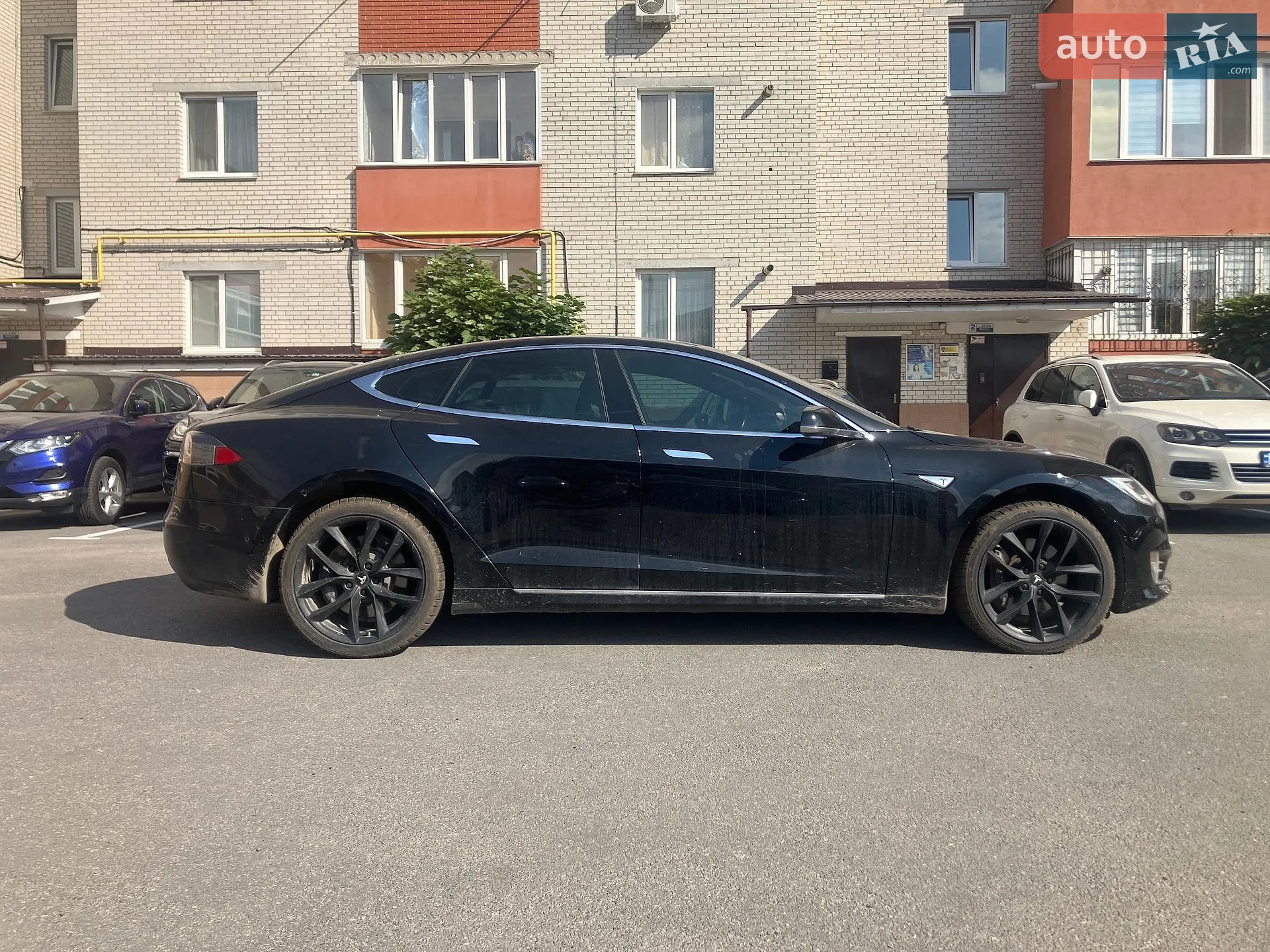Tesla Model S, 2016