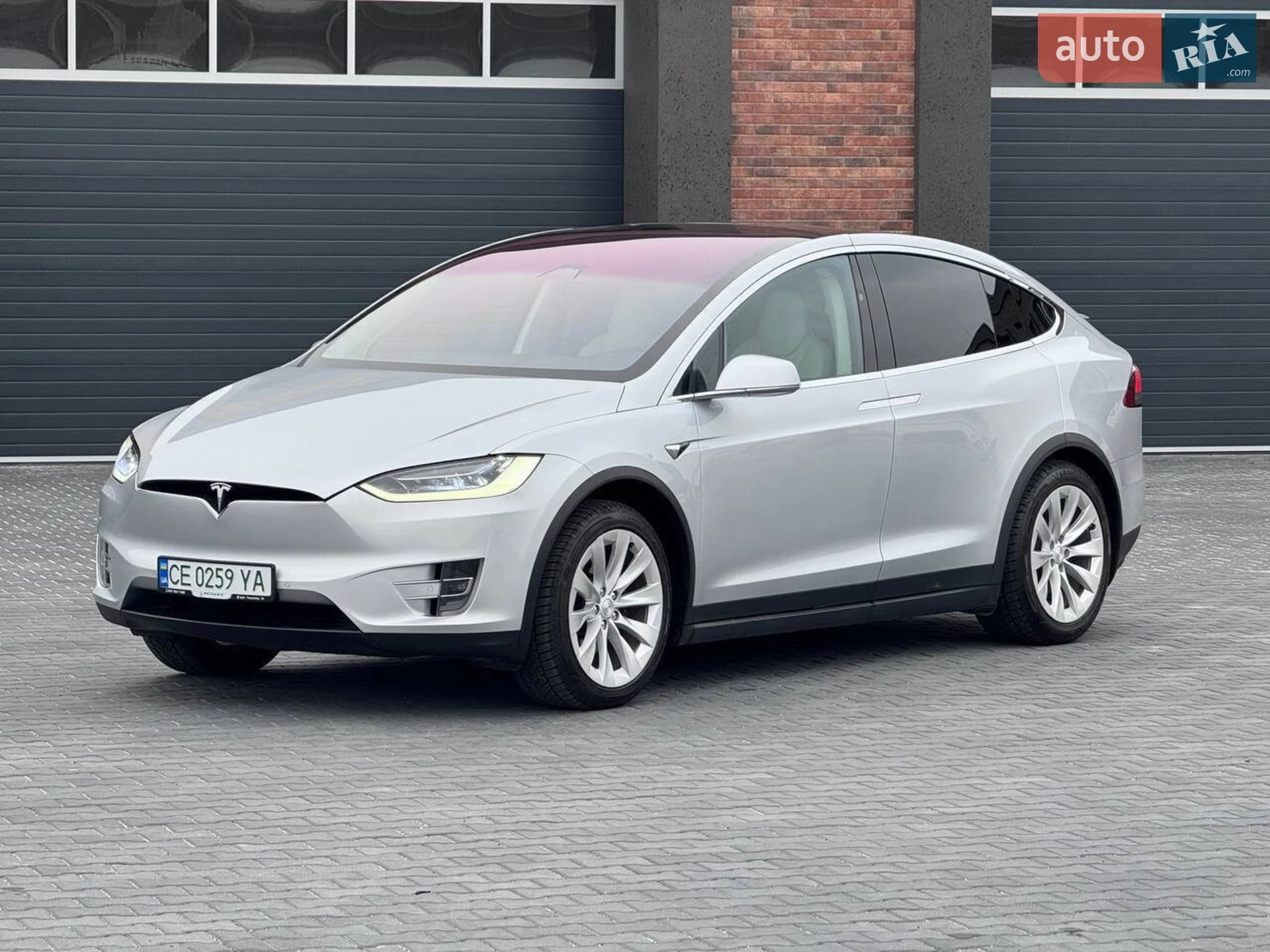 Tesla Model X, 2018