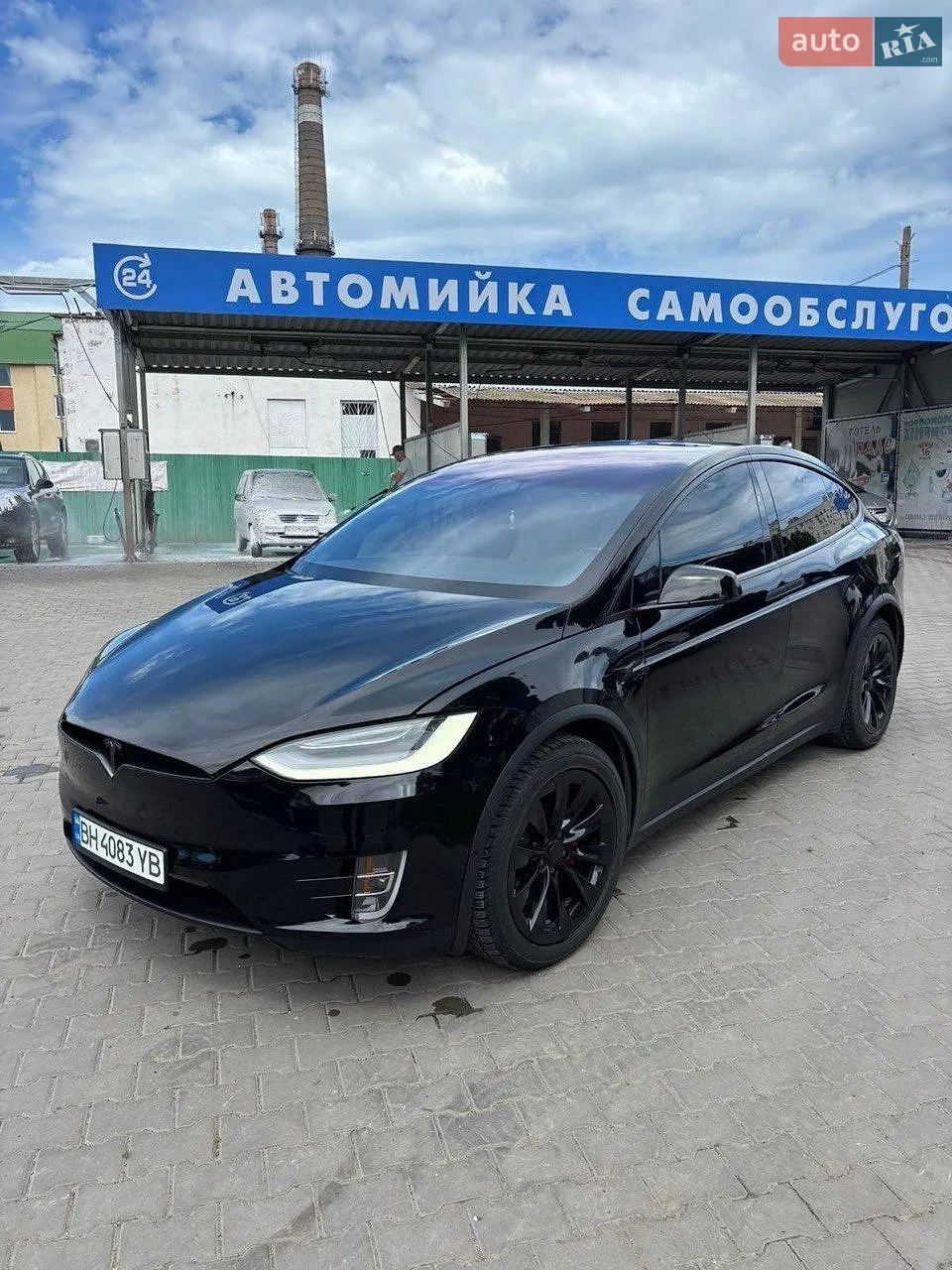Tesla Model X, 2020
