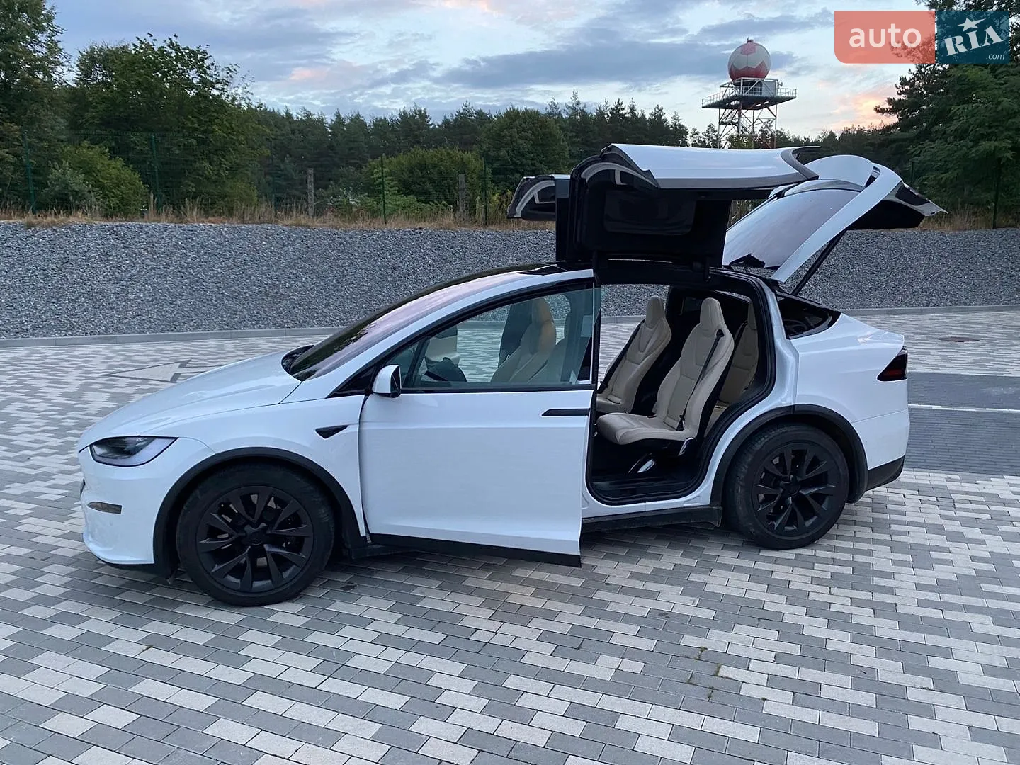Tesla Model X, 2022
