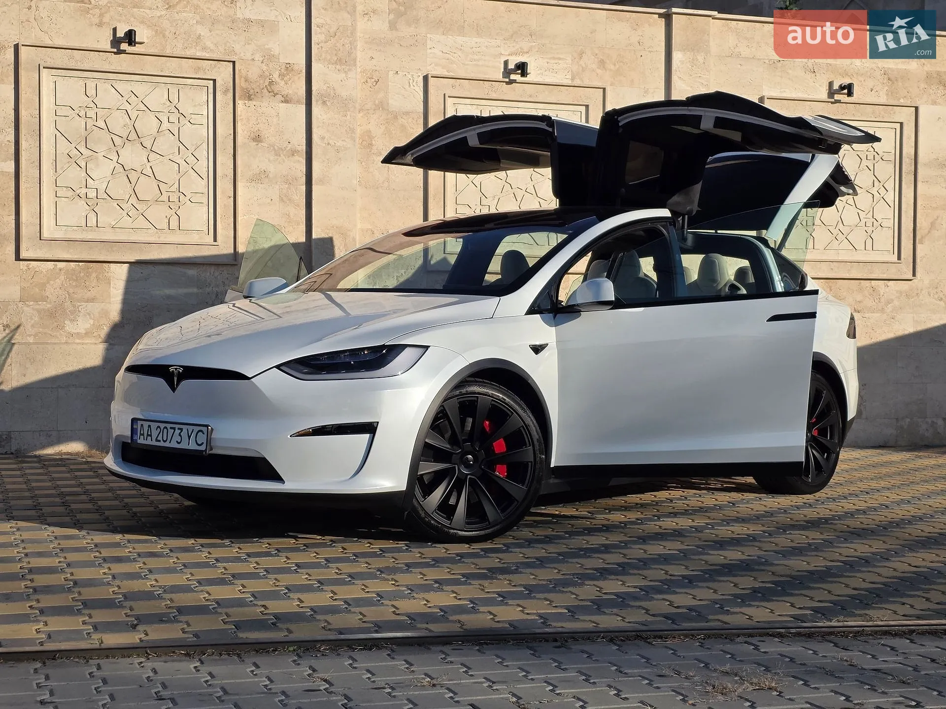 Tesla Model X, 2023