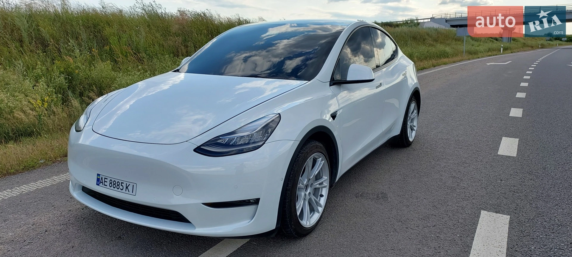 Tesla Model Y, 2021