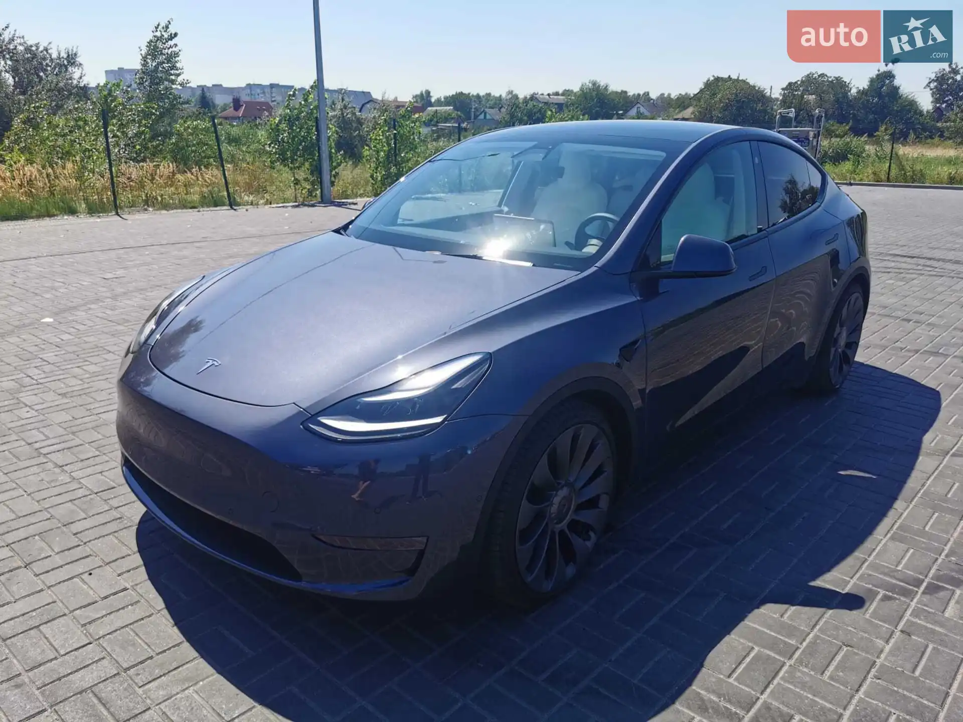 Tesla Model Y, 2022