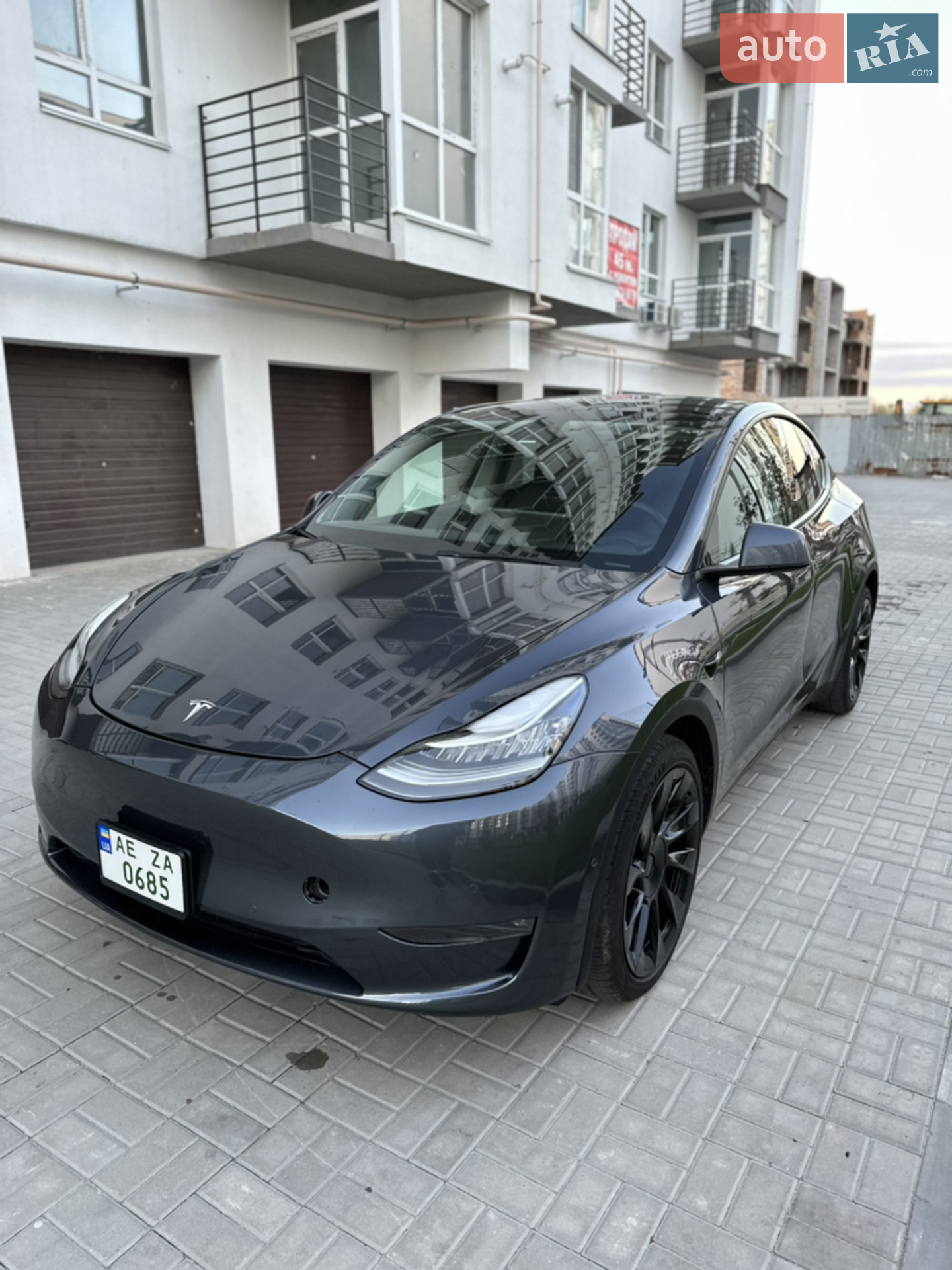 Tesla Model Y, 2021