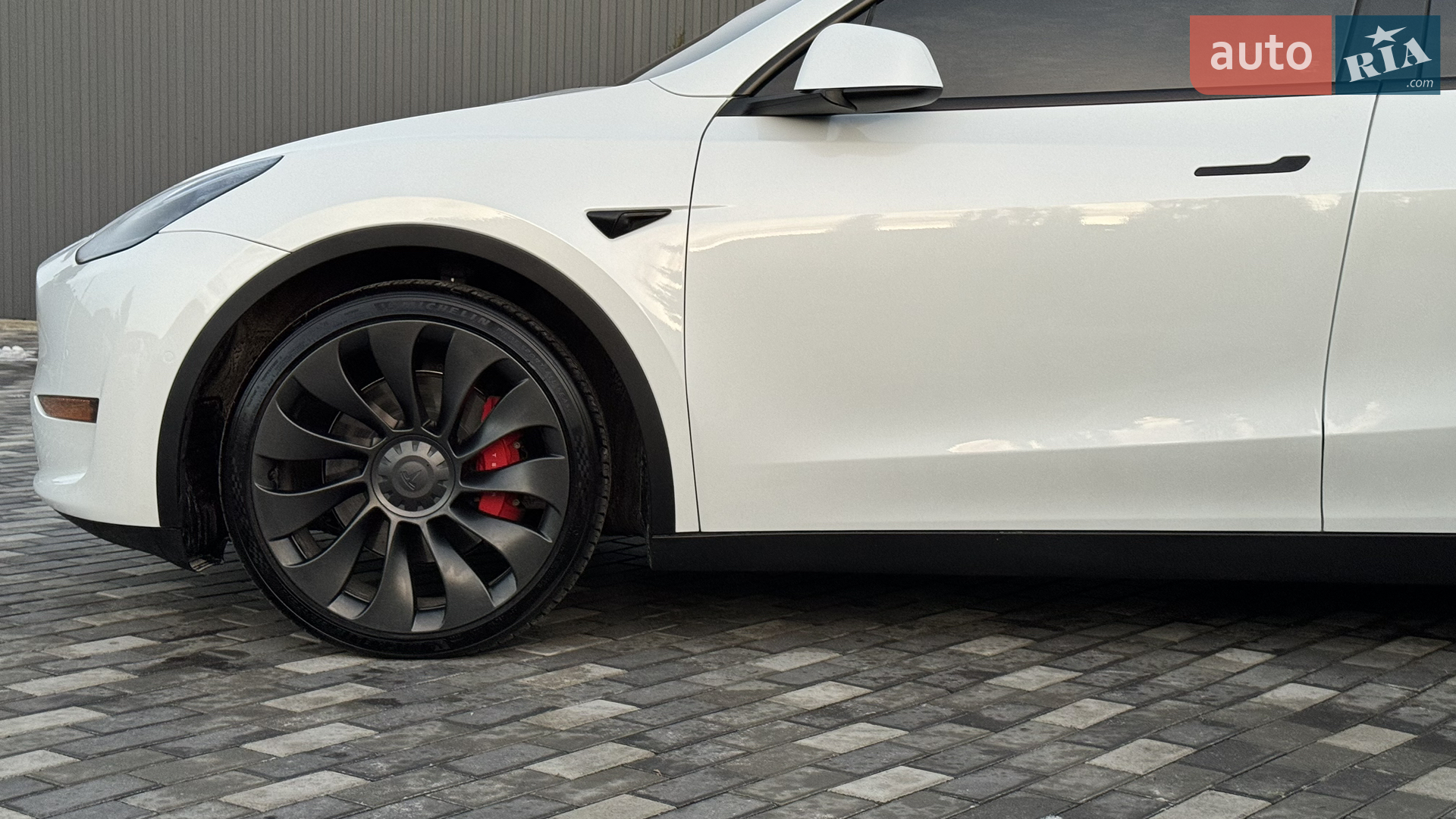 Tesla Model Y, 2022
