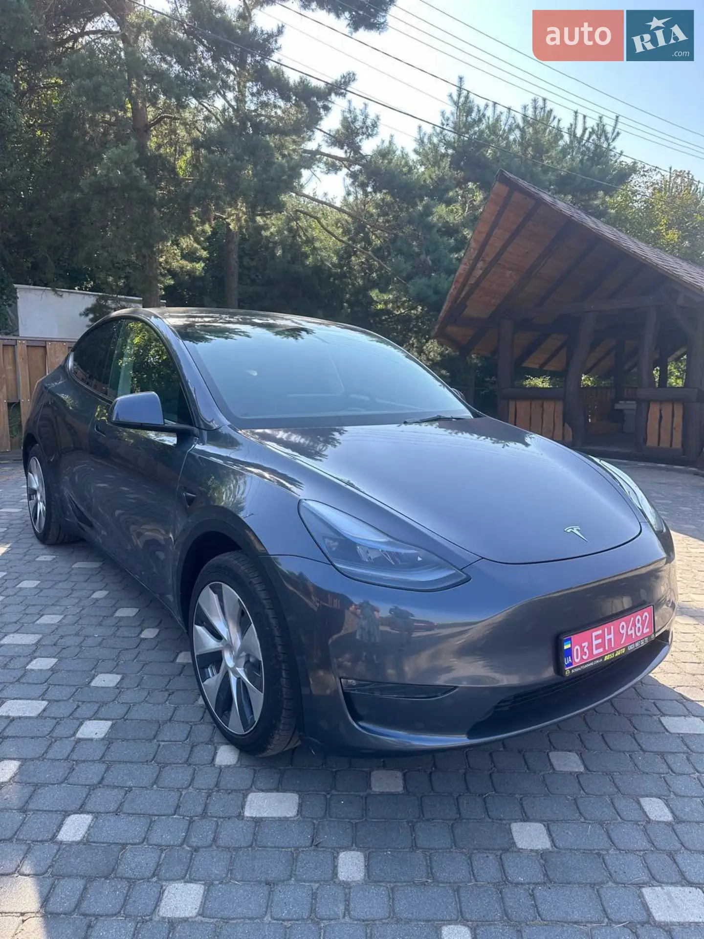Tesla Model Y, 2023