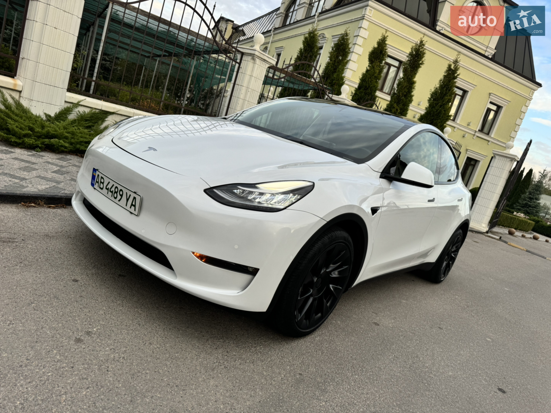 Tesla Model Y, 2022