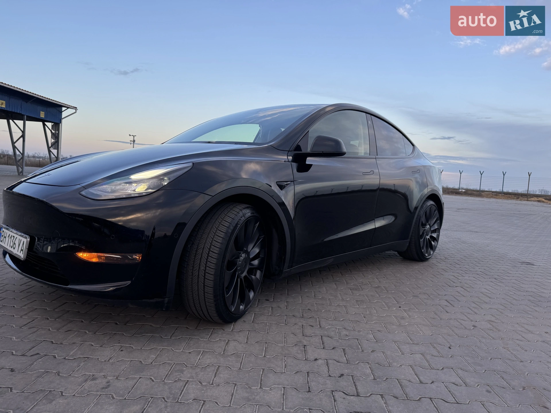 Tesla Model Y, 2022