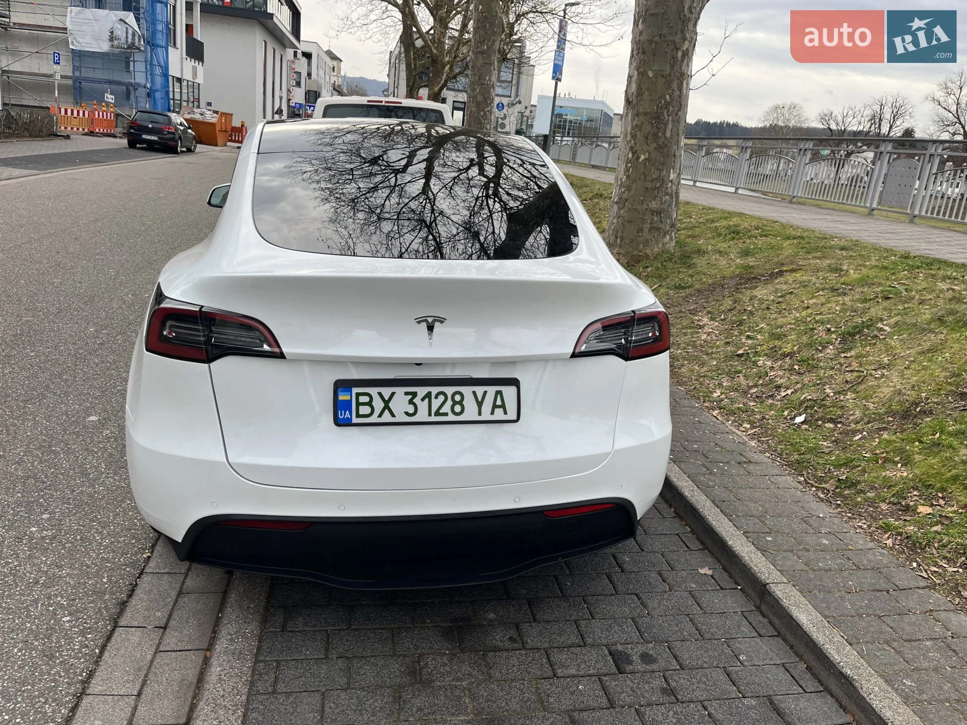 Tesla Model Y, 2021