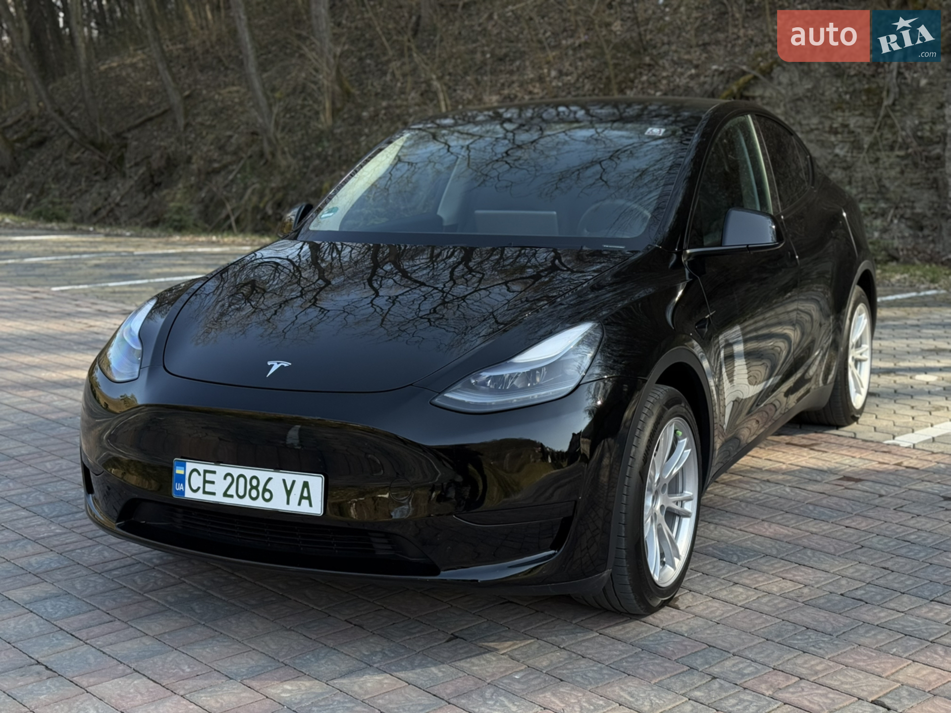 Tesla Model Y, 2023