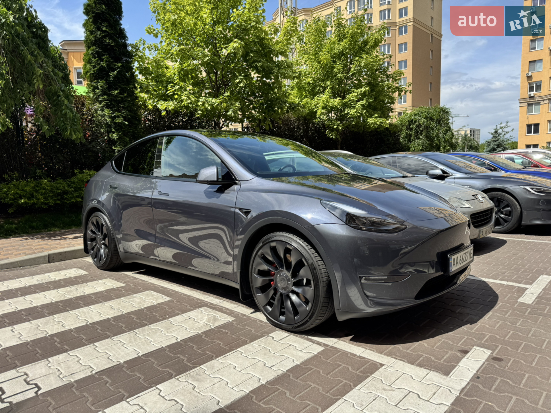 Tesla Model Y, 2023