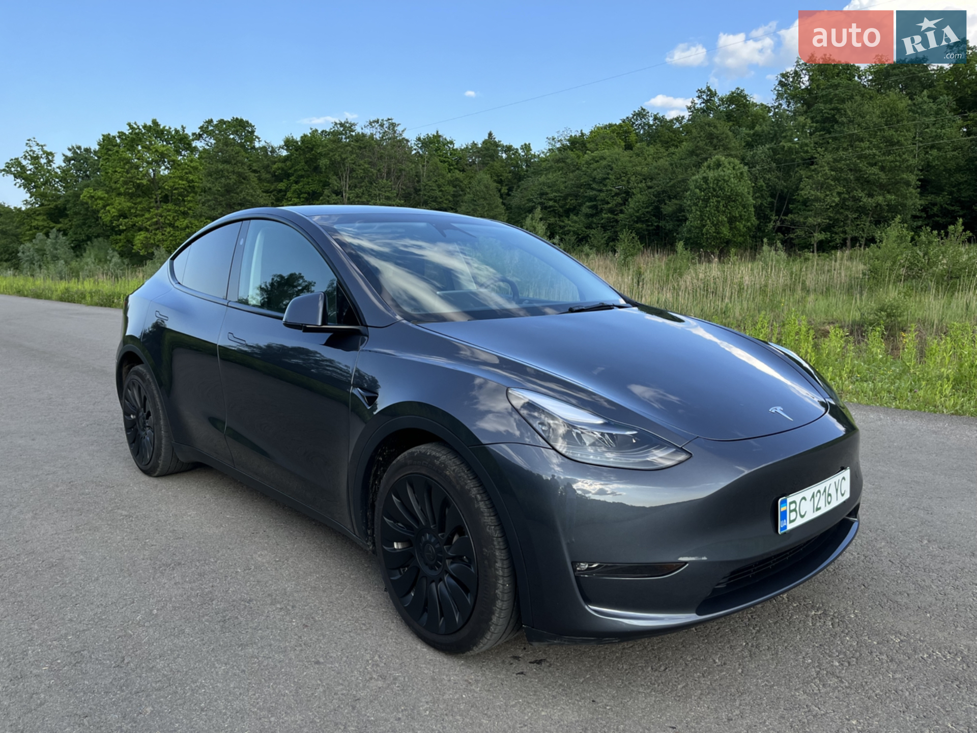 Tesla Model Y, 2023