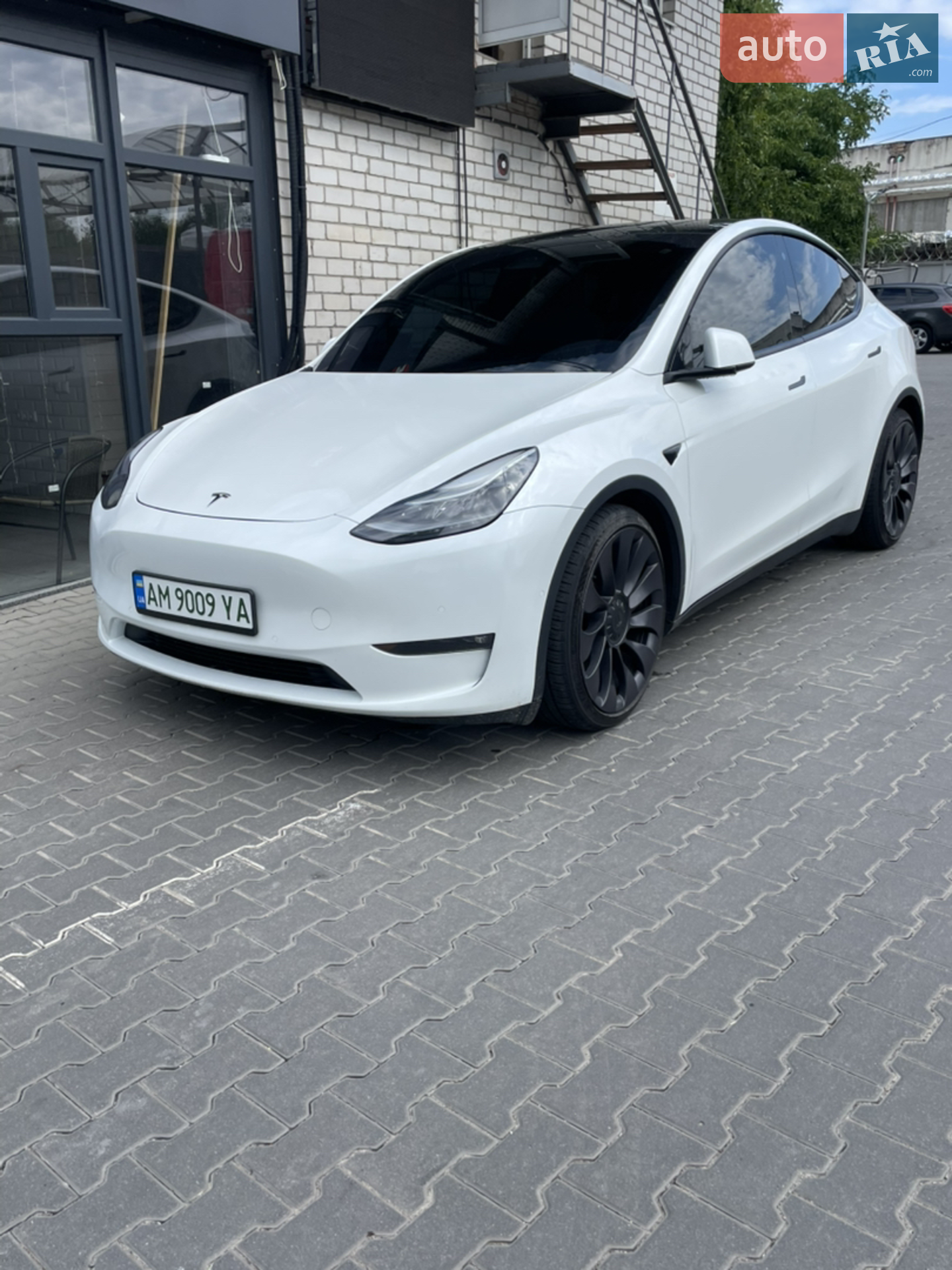 Tesla Model Y, 2021