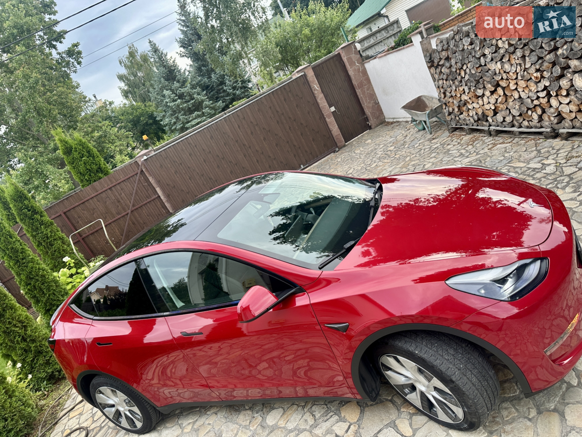 Tesla Model Y, 2023