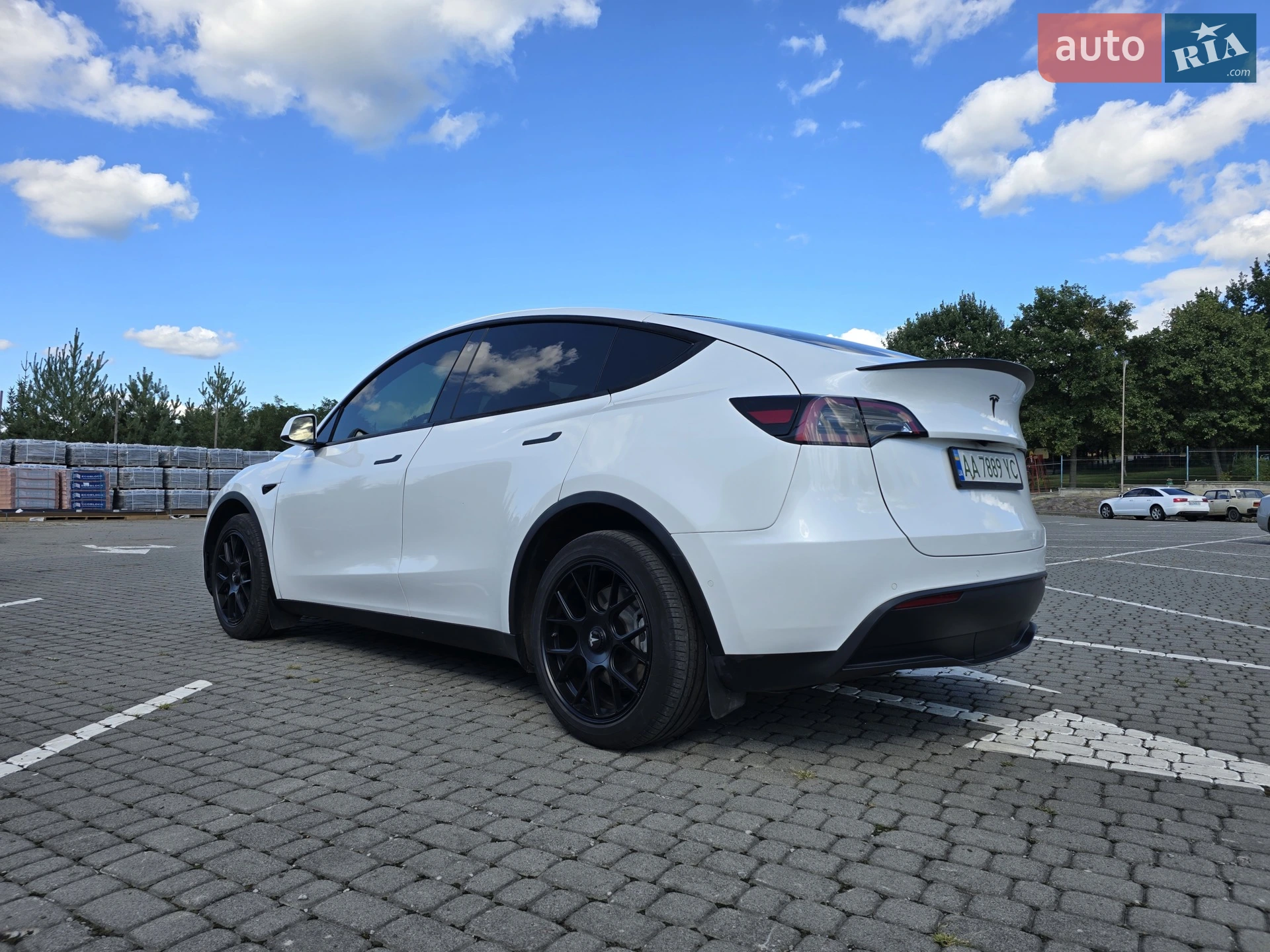 Tesla Model Y, 2021